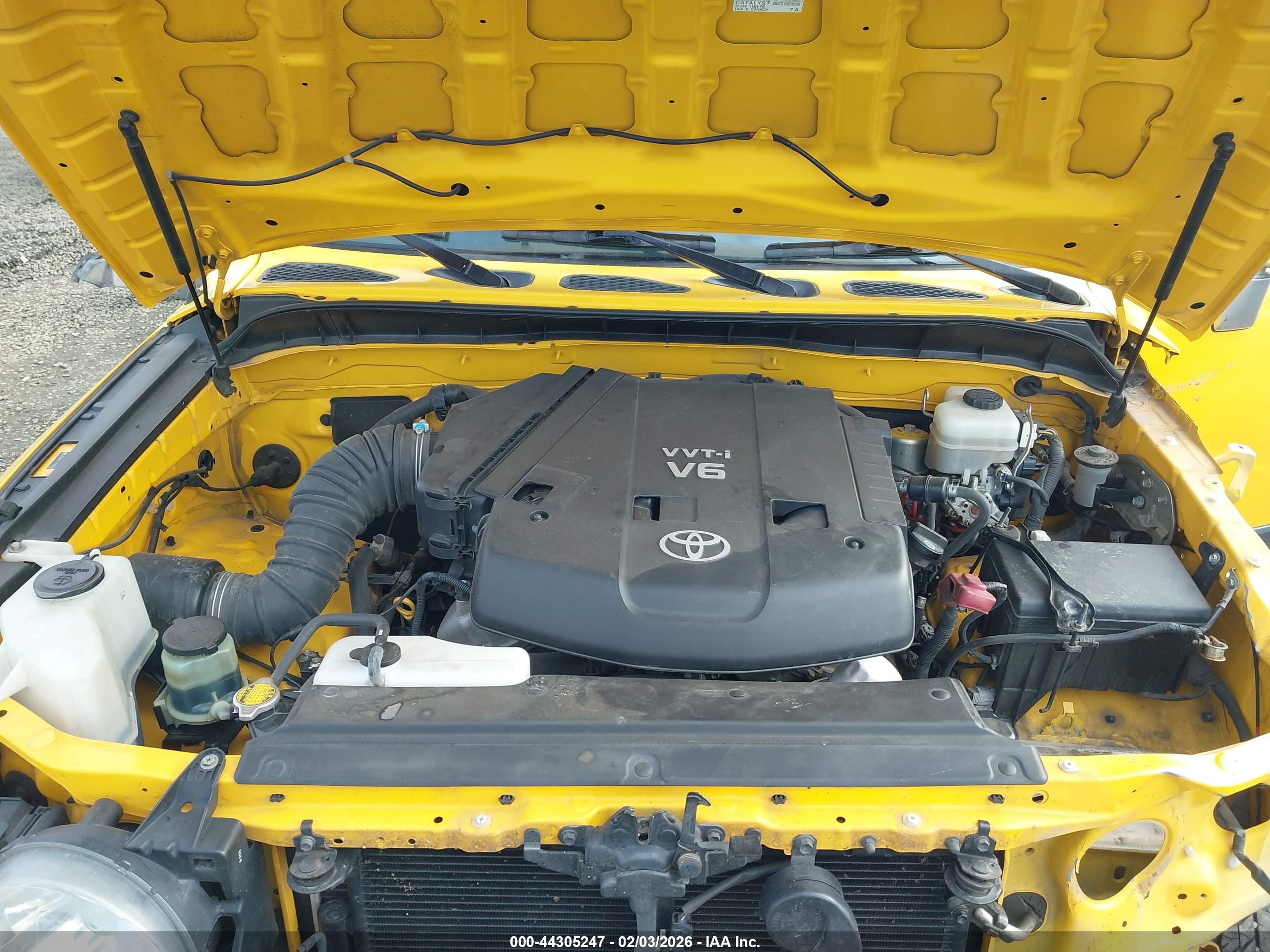 TOYOTA FJ image 10