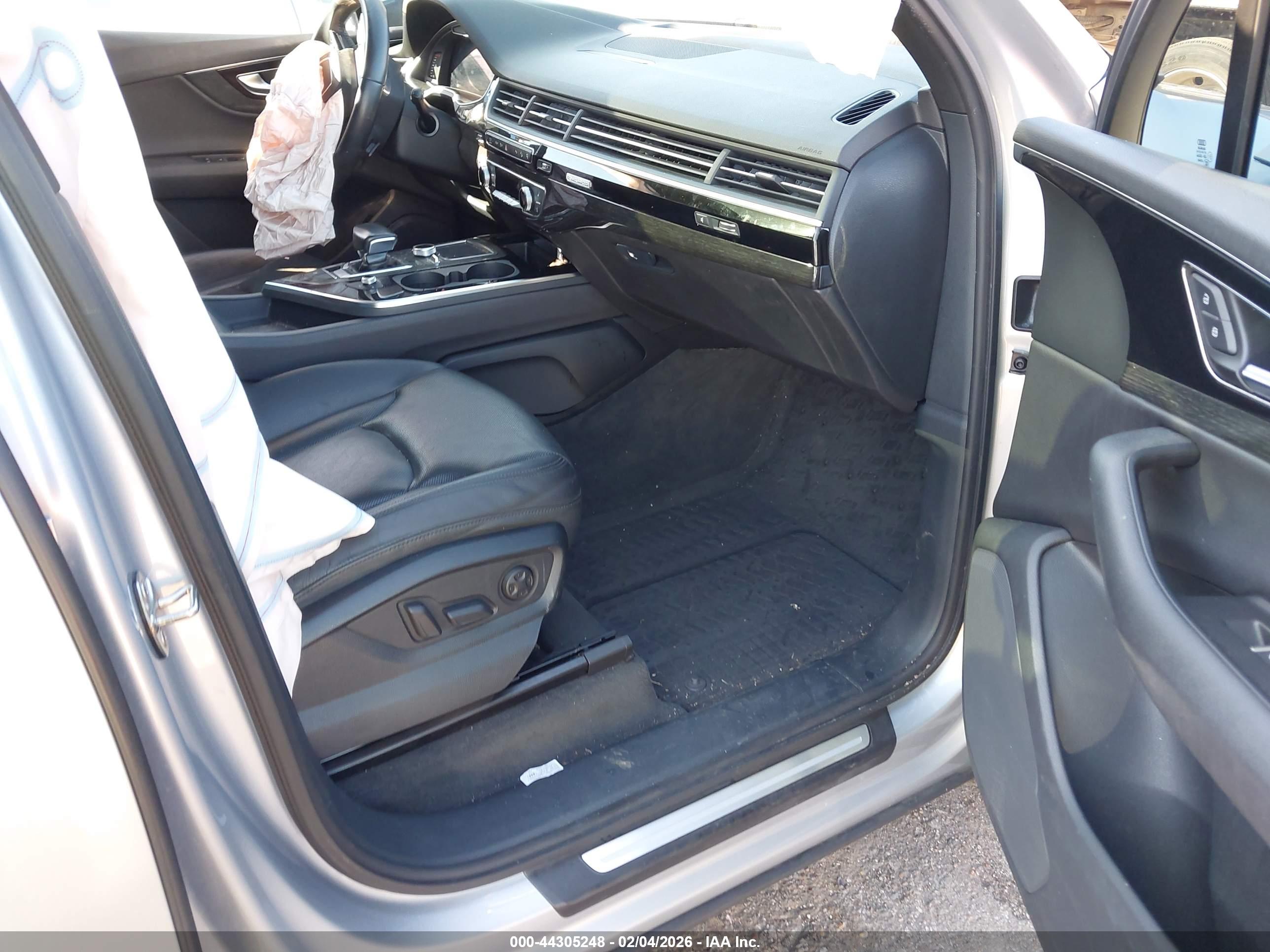 AUDI Q7 image 5
