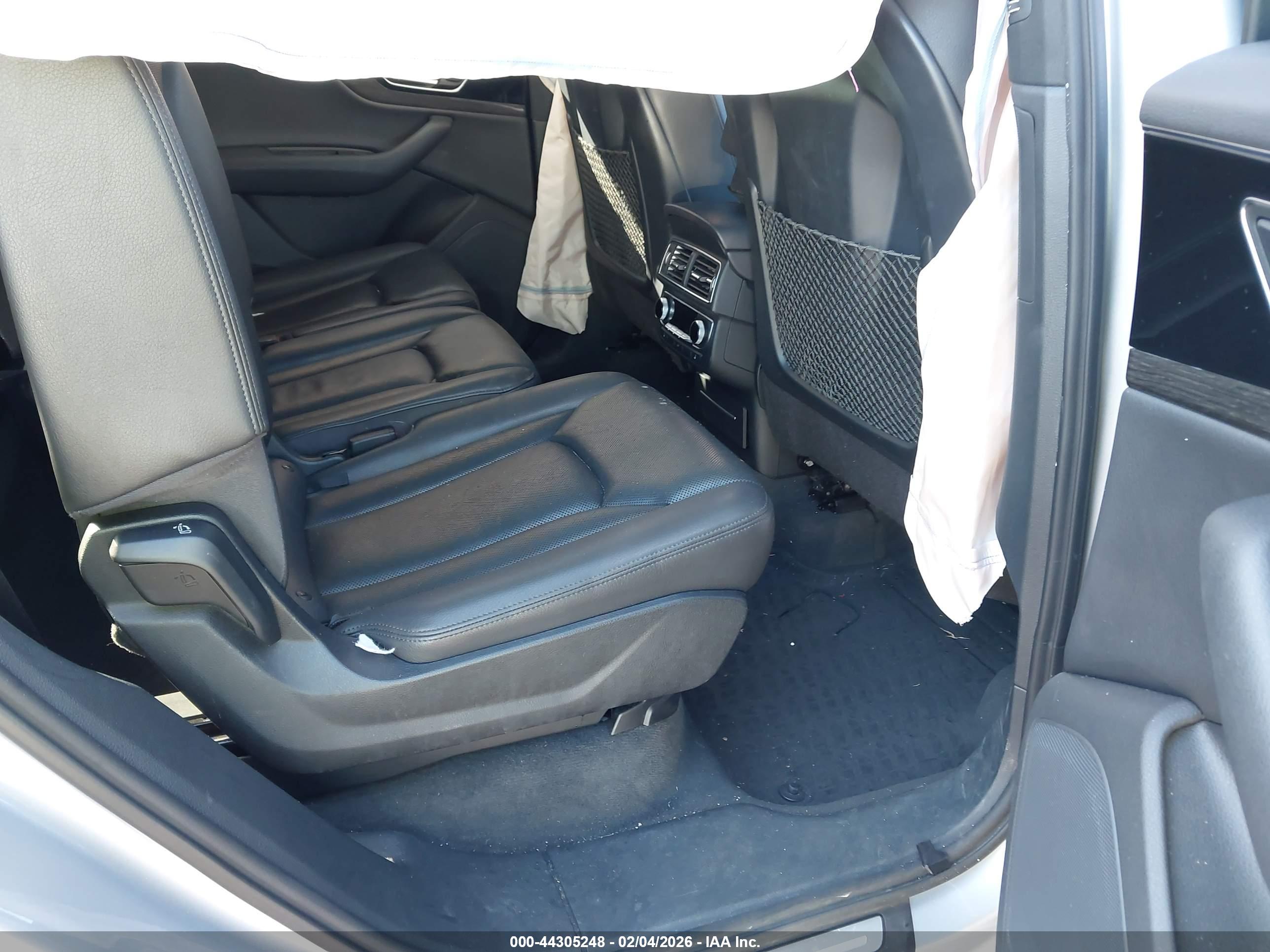 AUDI Q7 image 8