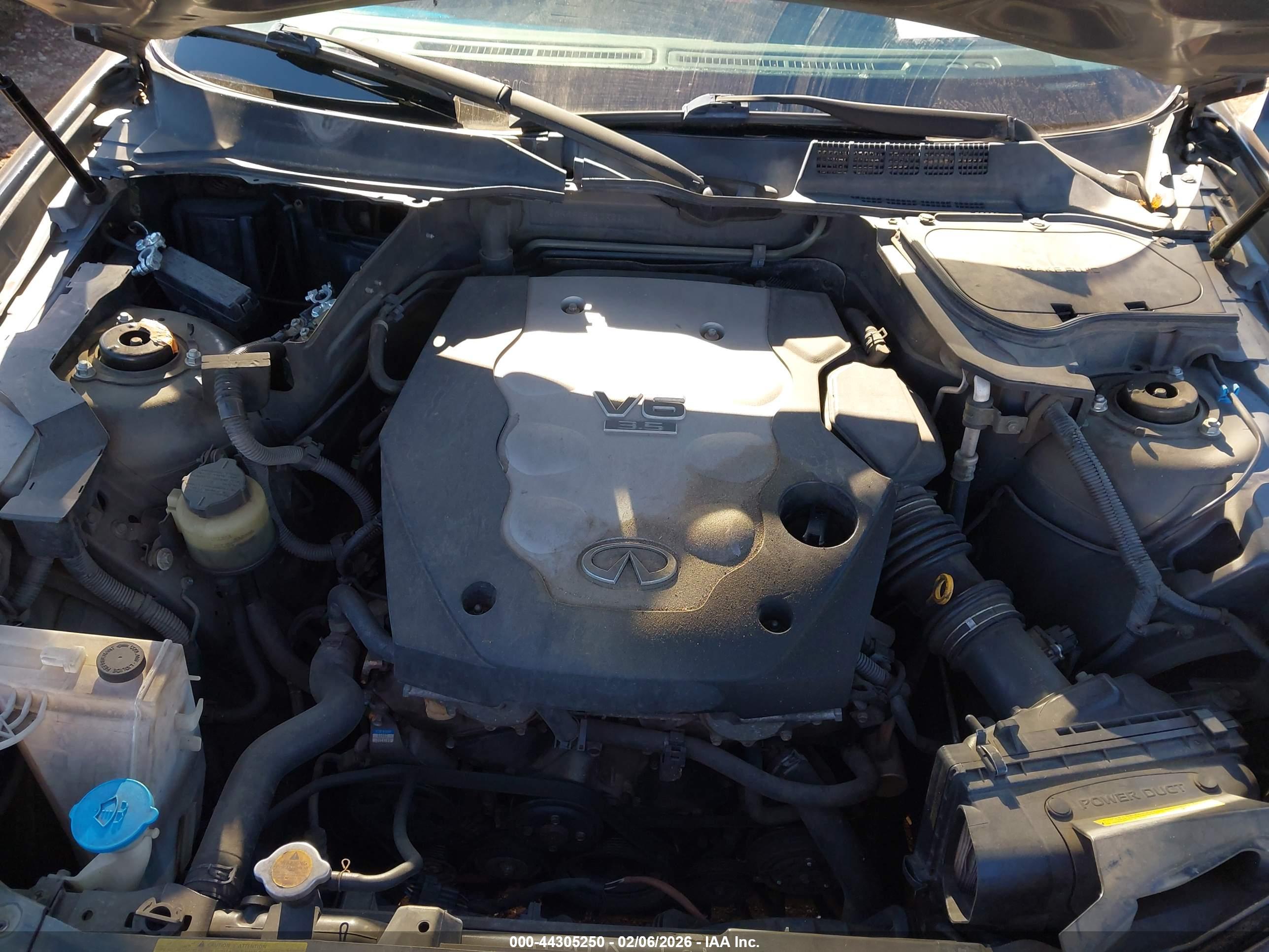 INFINITI FX35 image 10