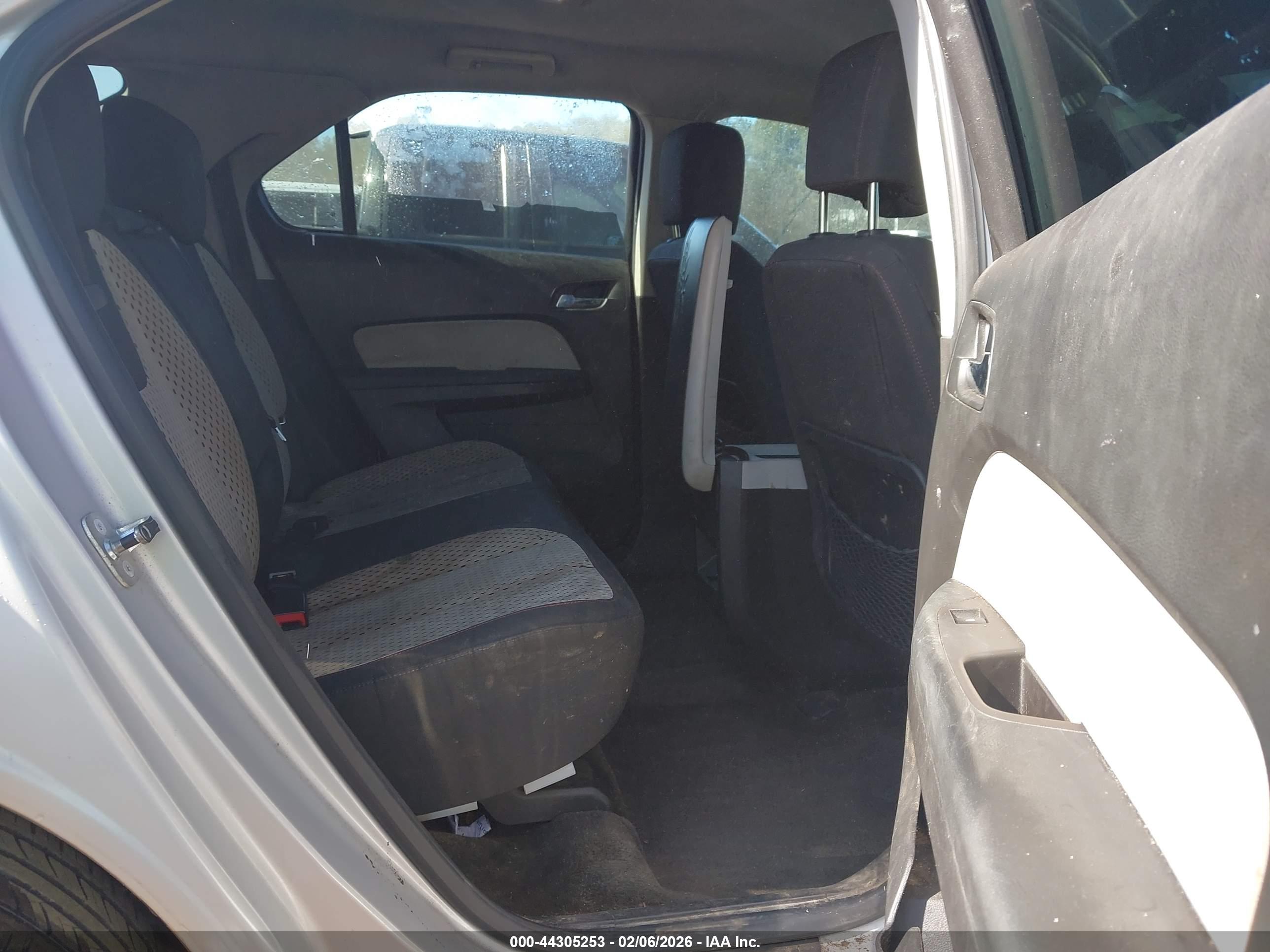 CHEVROLET EQUINOX image 8