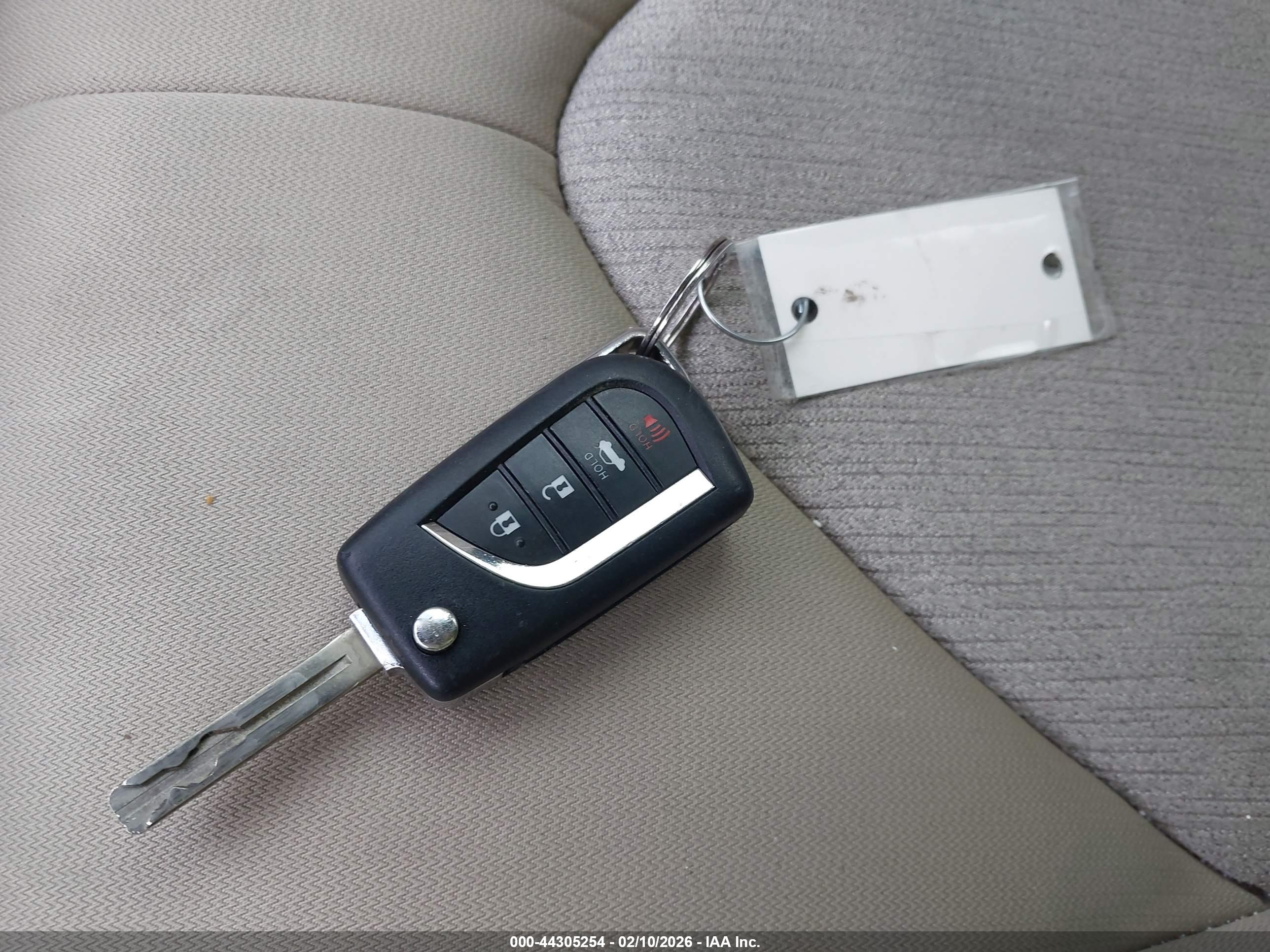 TOYOTA CAMRY image 11