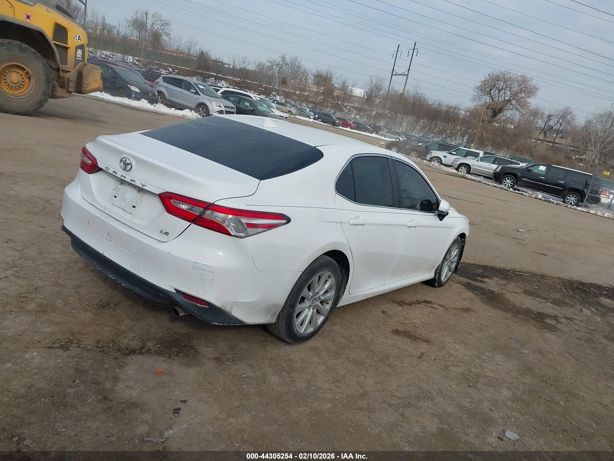 TOYOTA CAMRY image 4