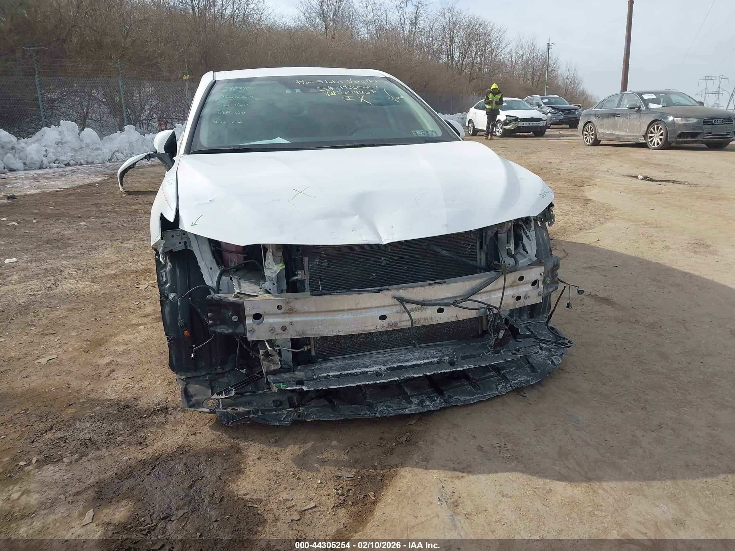 TOYOTA CAMRY image 6