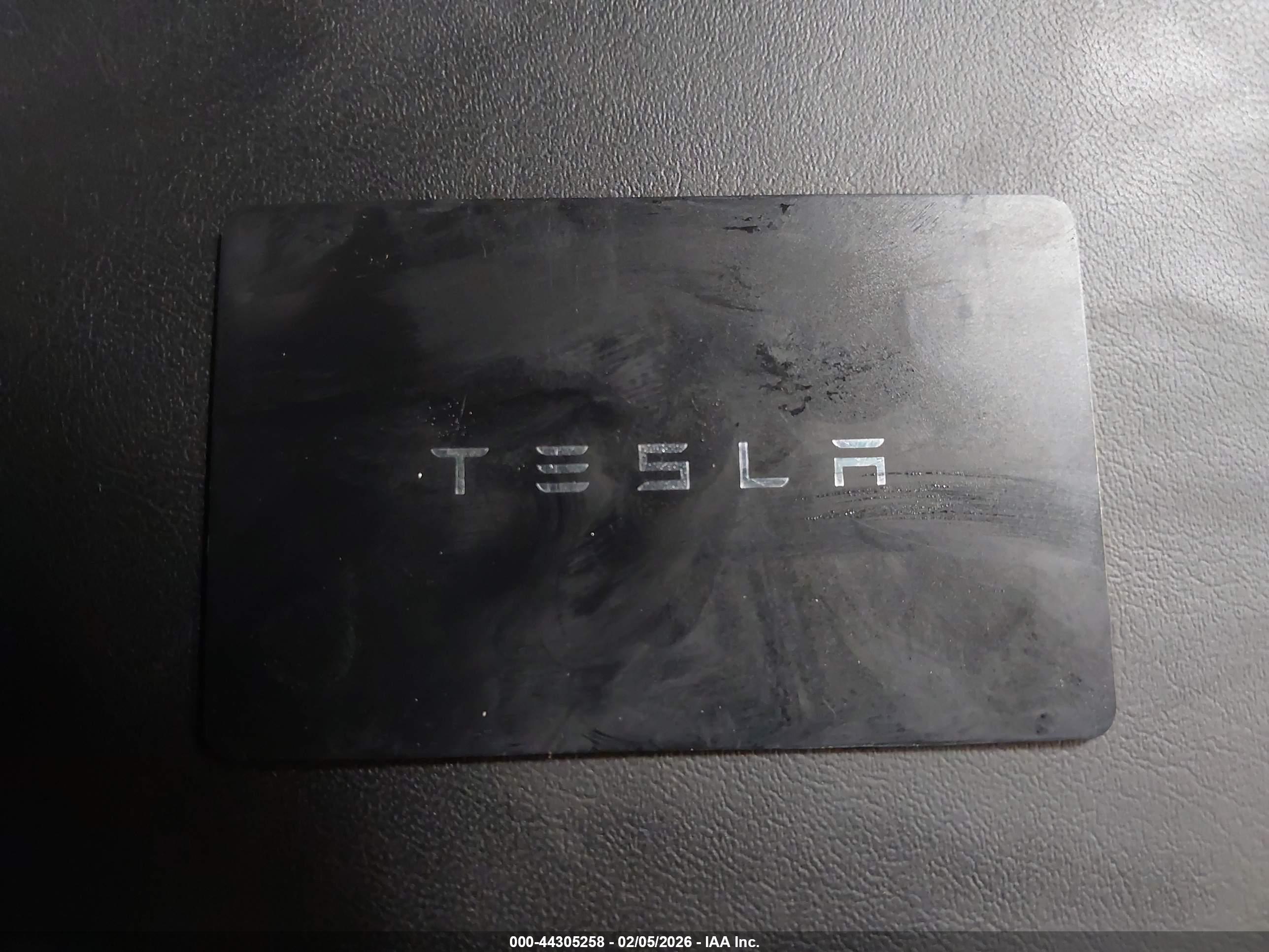 TESLA MODEL image 11