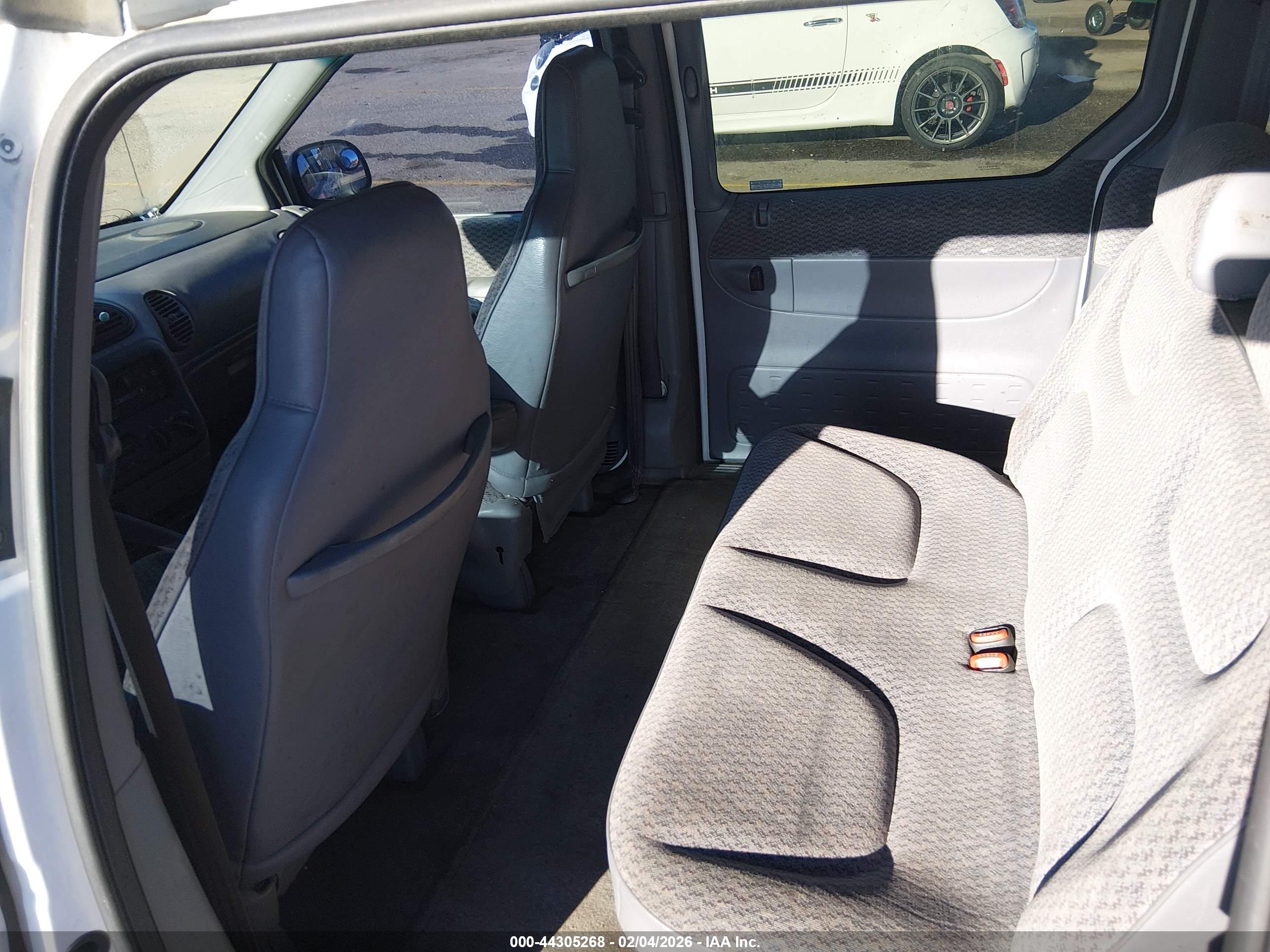 DODGE GRAND image 8