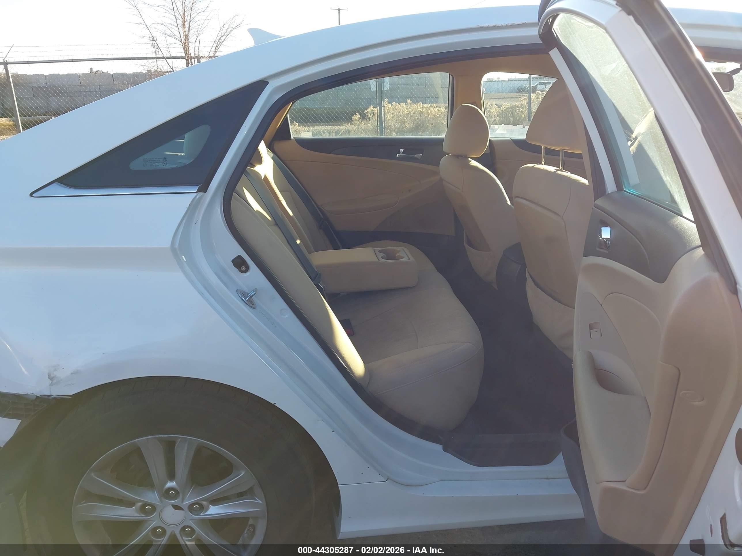 HYUNDAI SONATA image 8