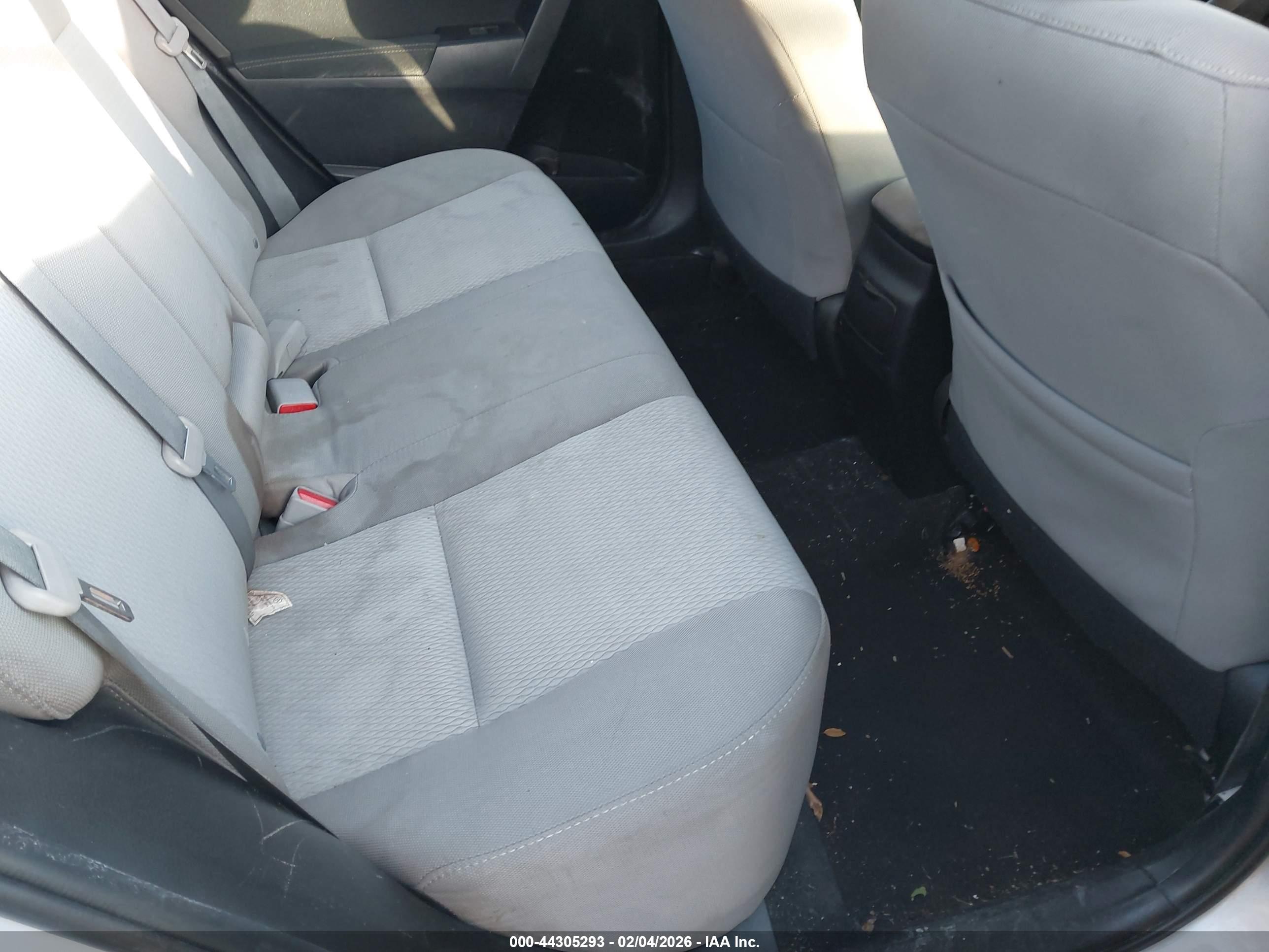 TOYOTA COROLLA image 8