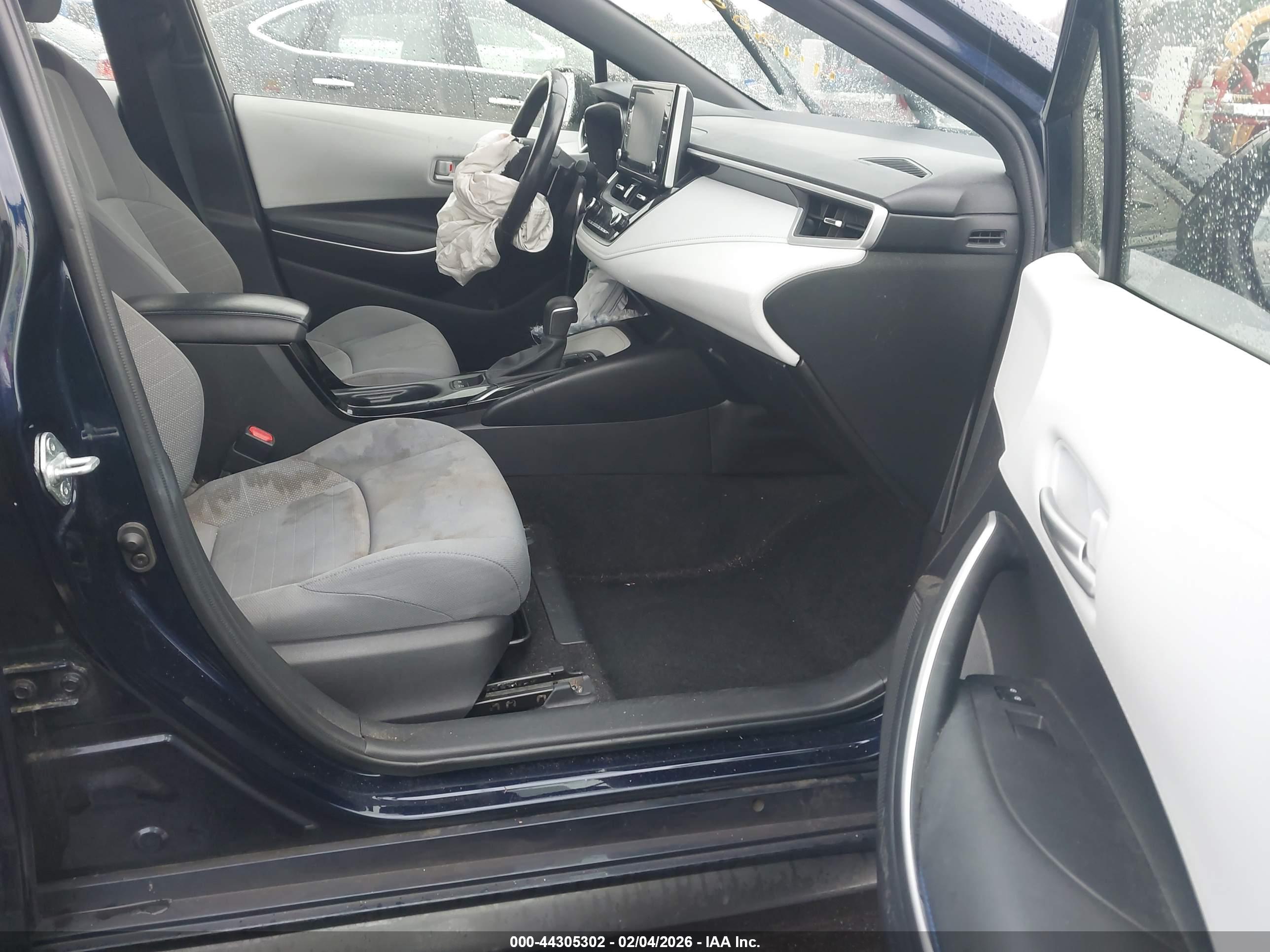 TOYOTA COROLLA image 5