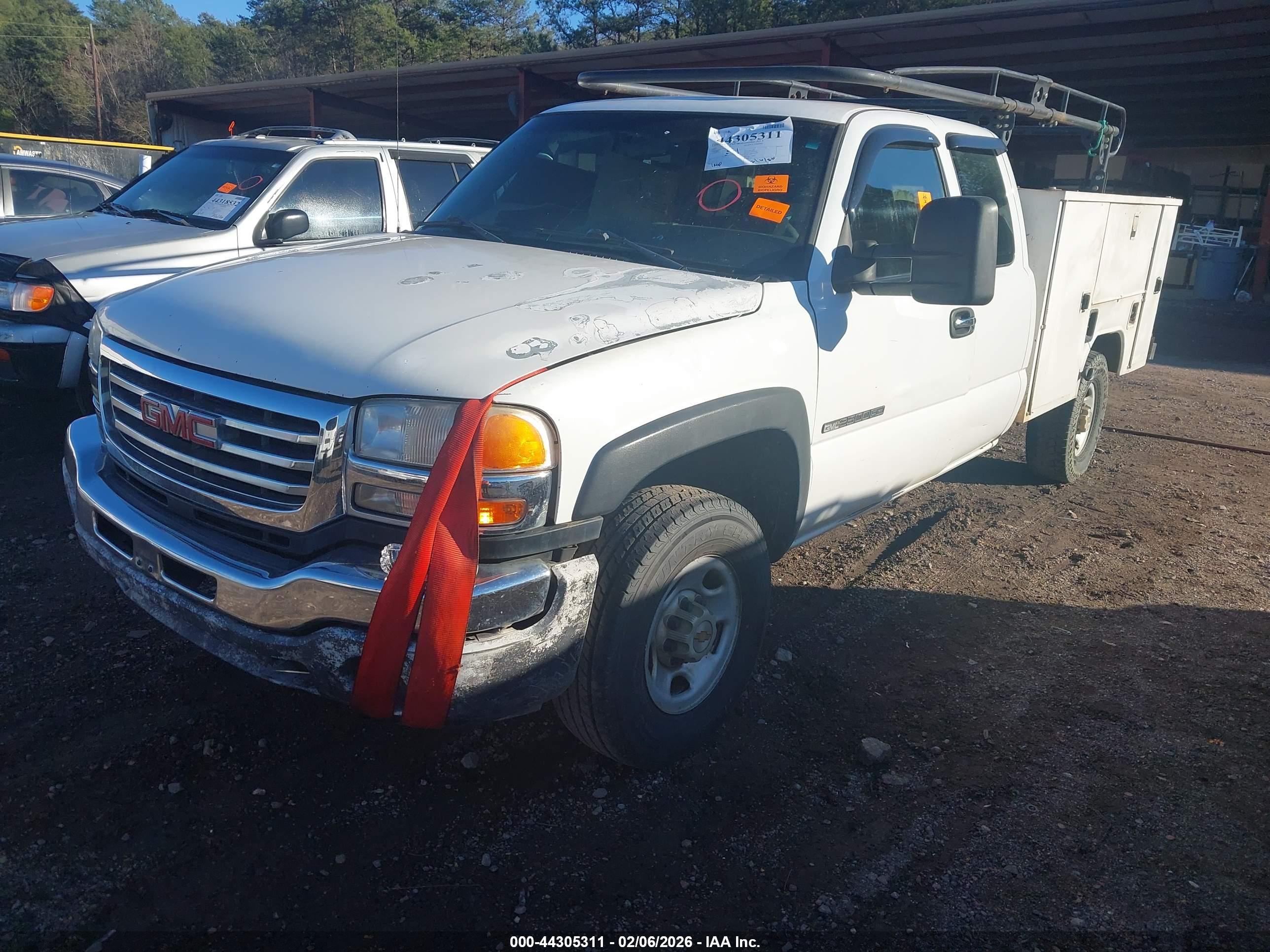 GMC SIERRA image 2
