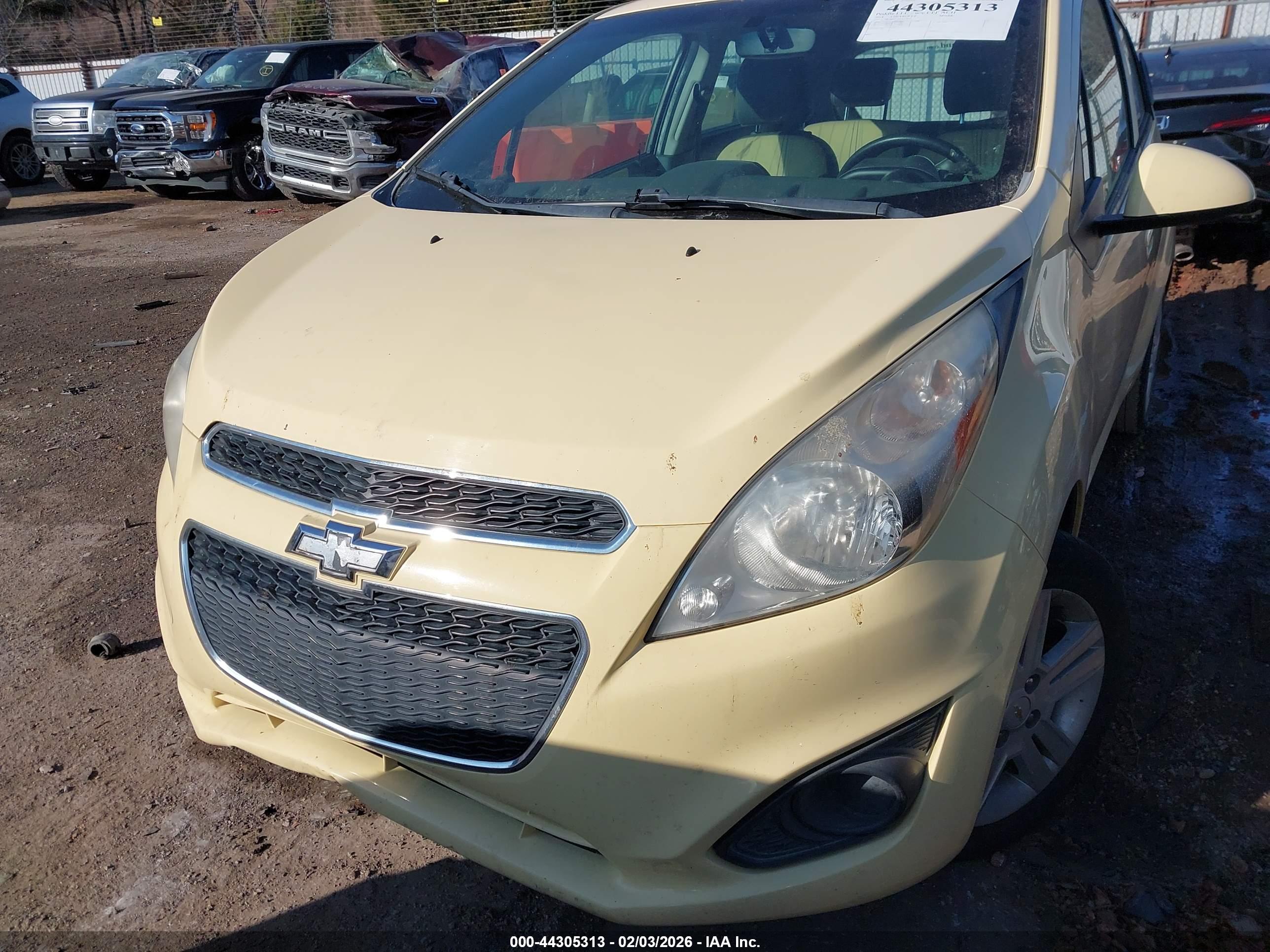 CHEVROLET SPARK image 6