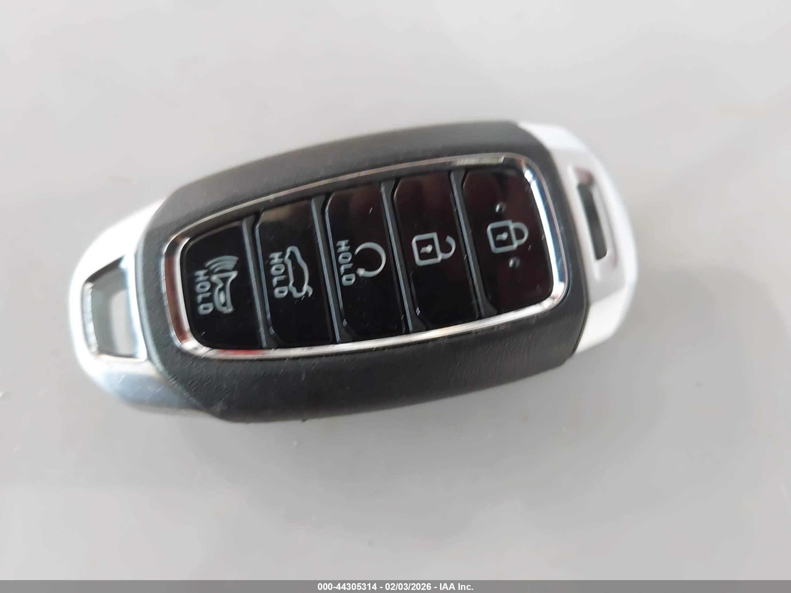 HYUNDAI ELANTRA image 11