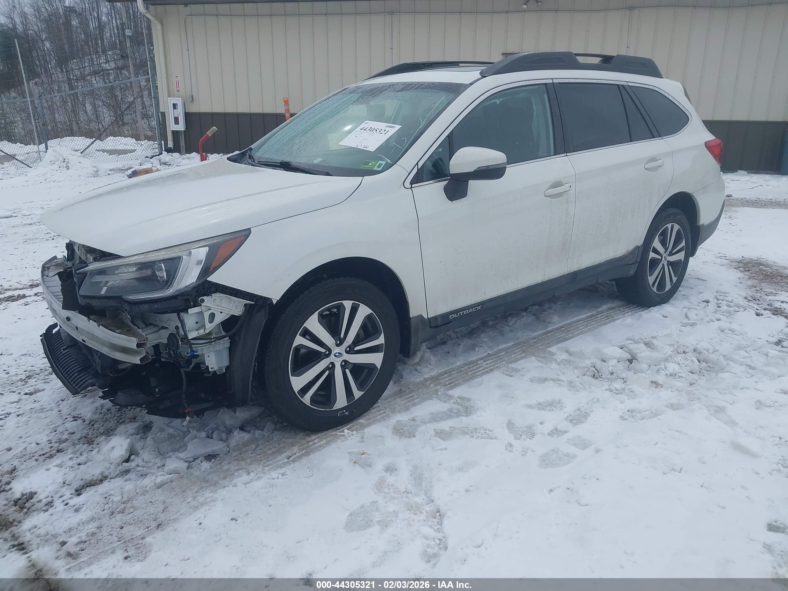 SUBARU OUTBACK image 2