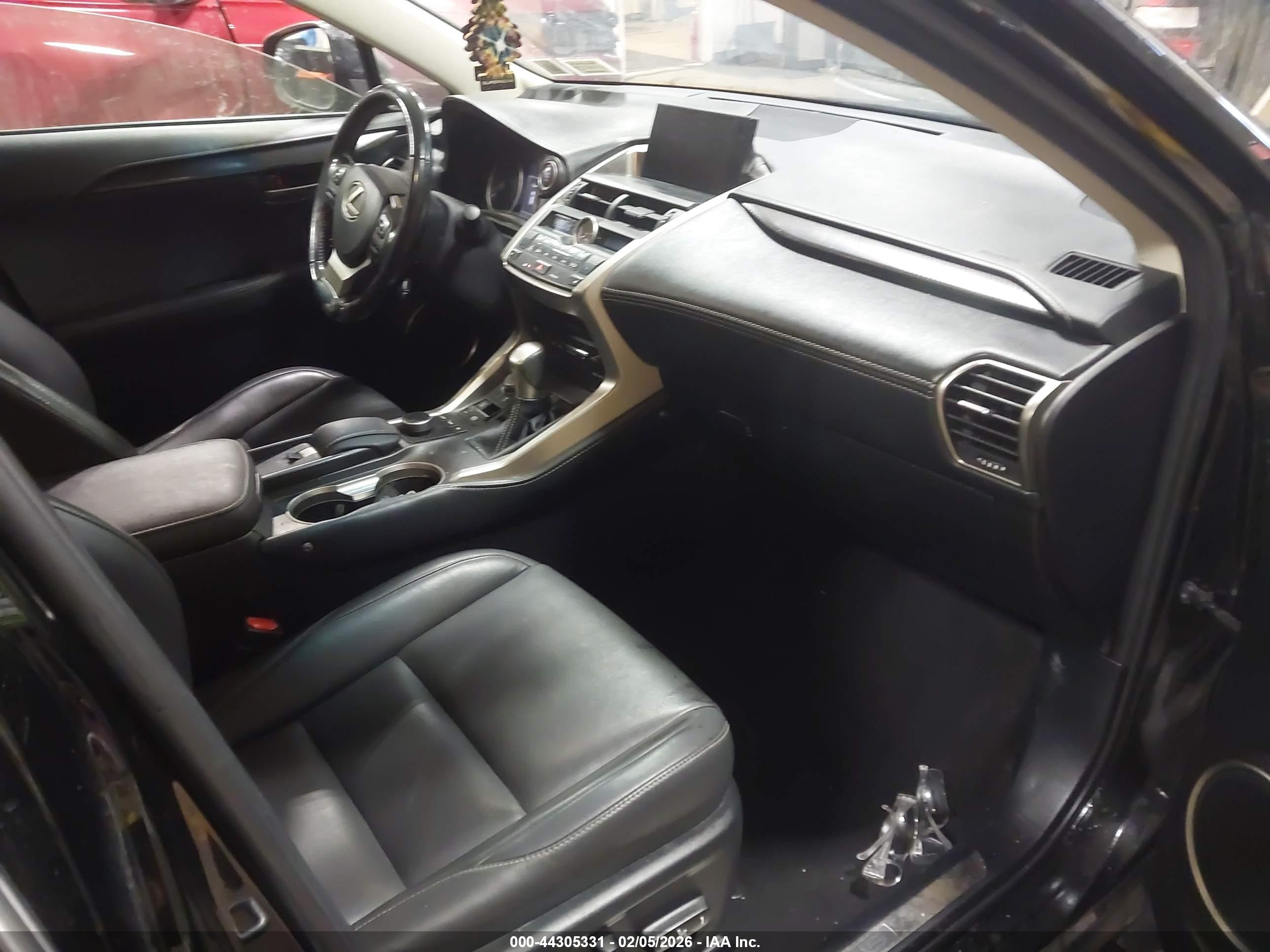 LEXUS NX image 5