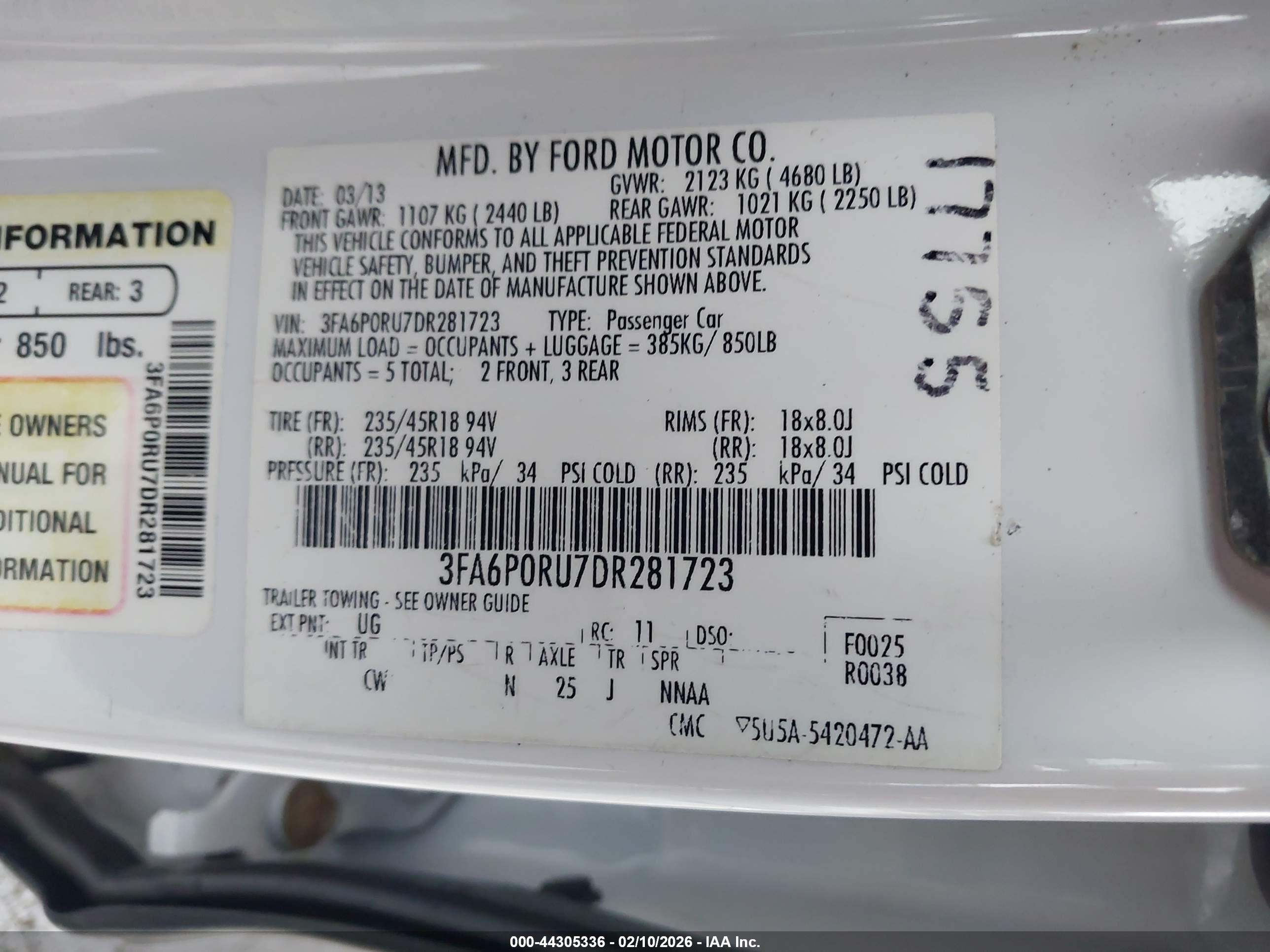 FORD FUSION image 9