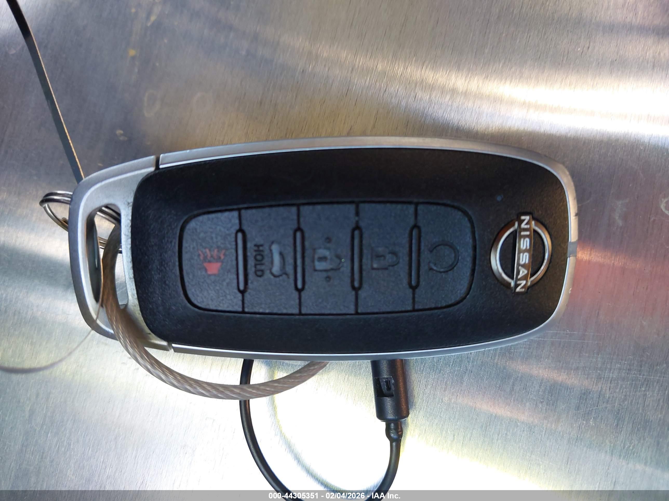 NISSAN ROGUE image 11