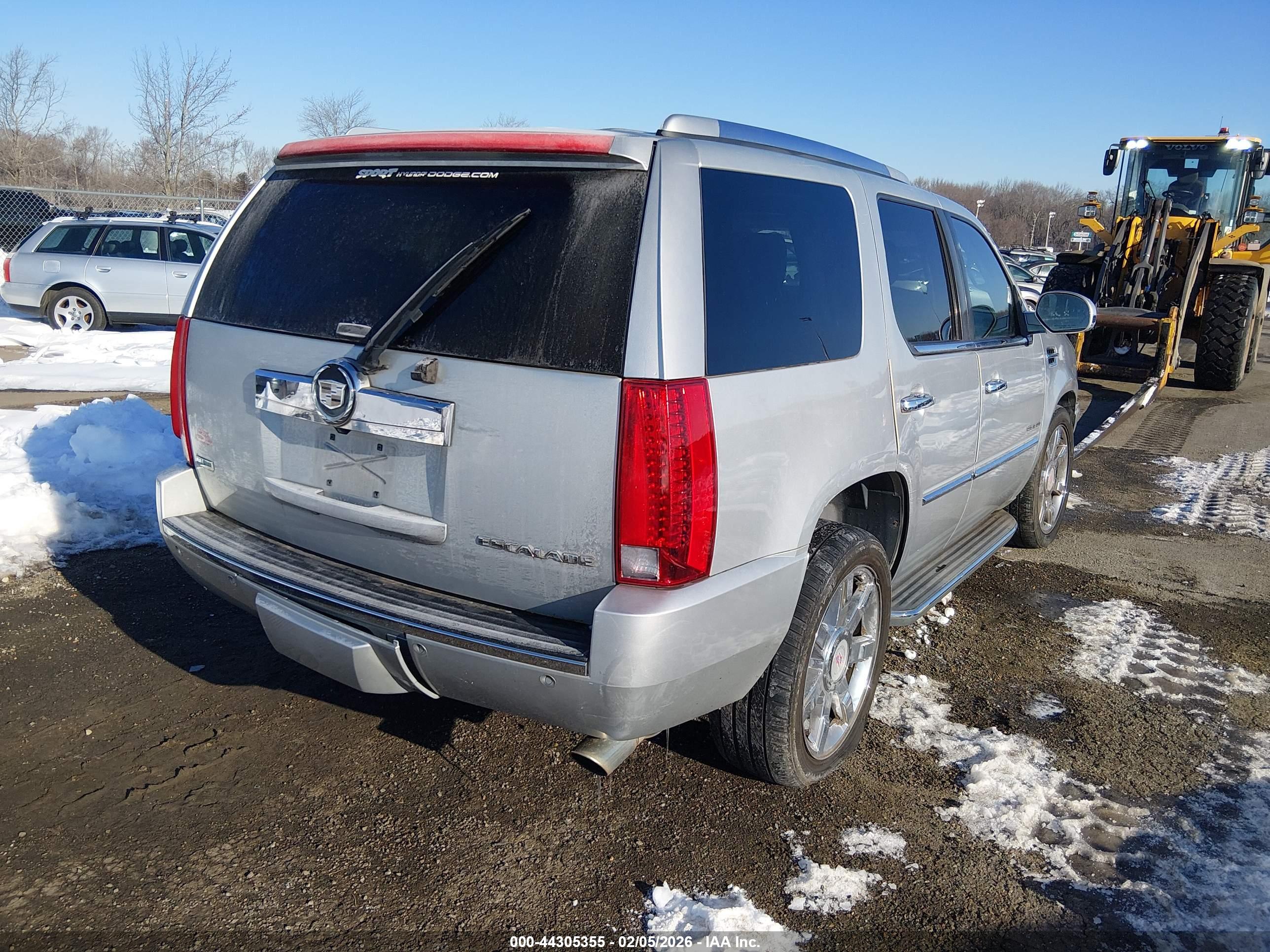 CADILLAC ESCALADE image 4