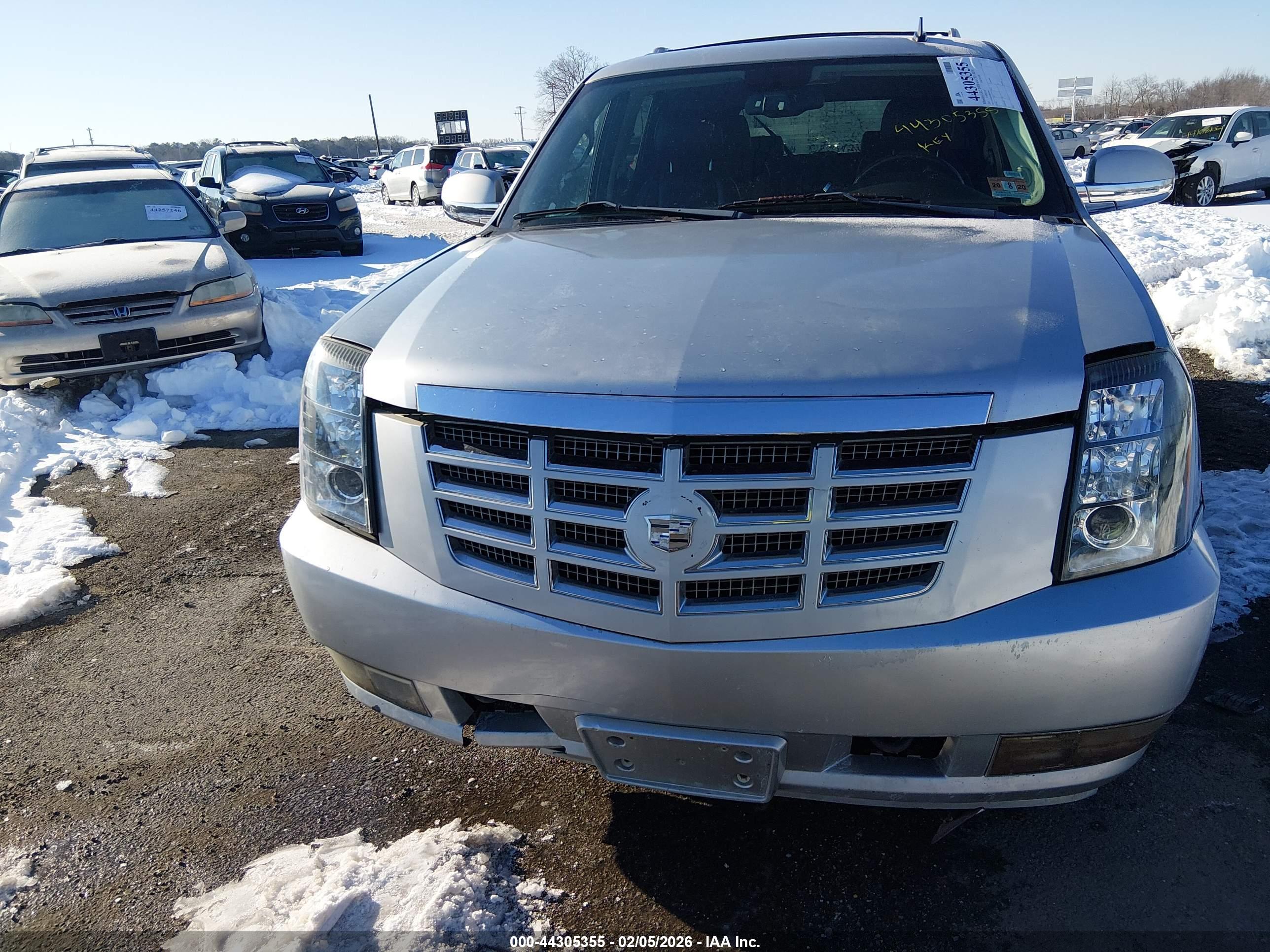 CADILLAC ESCALADE image 6