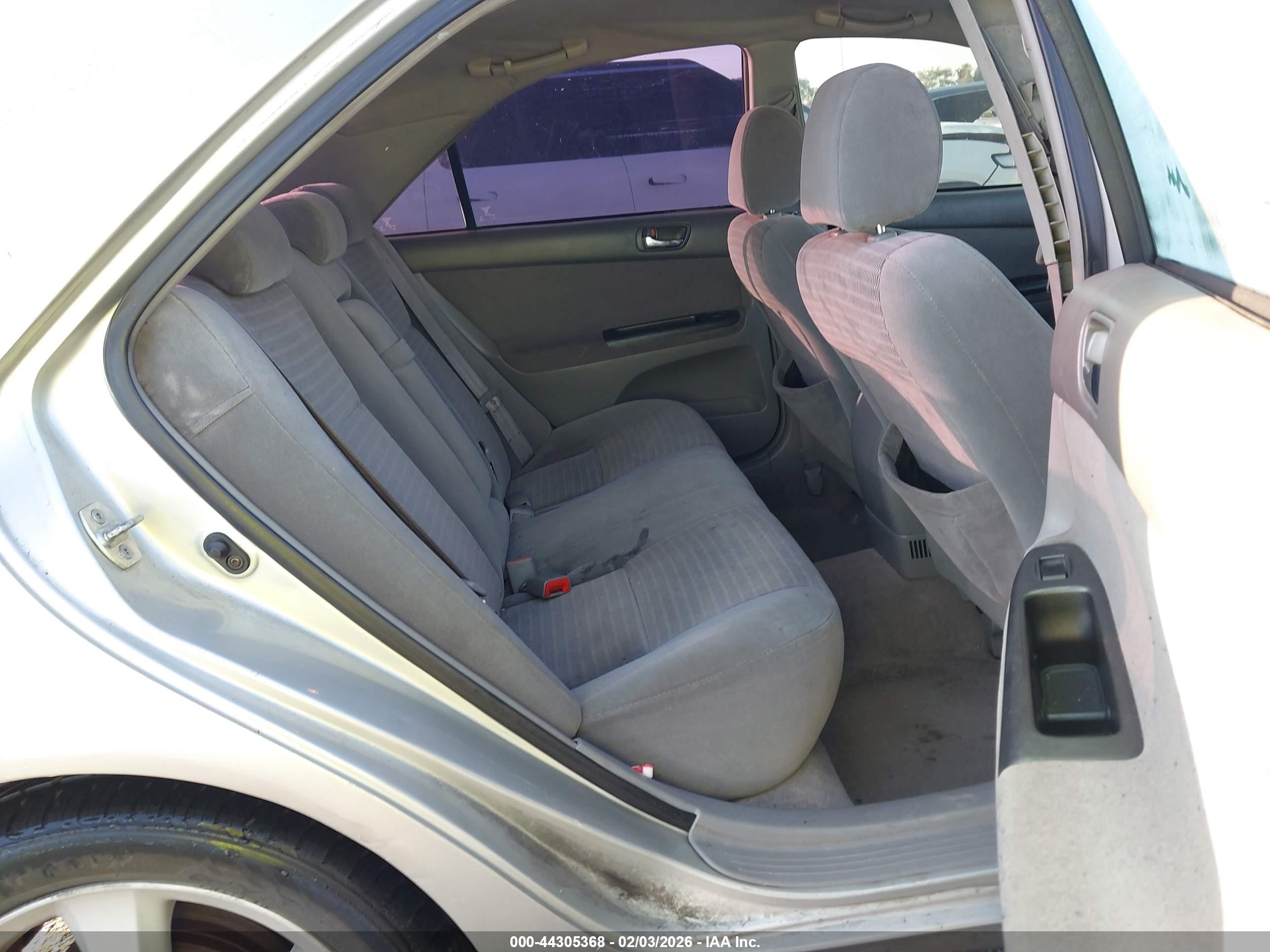 TOYOTA CAMRY image 8