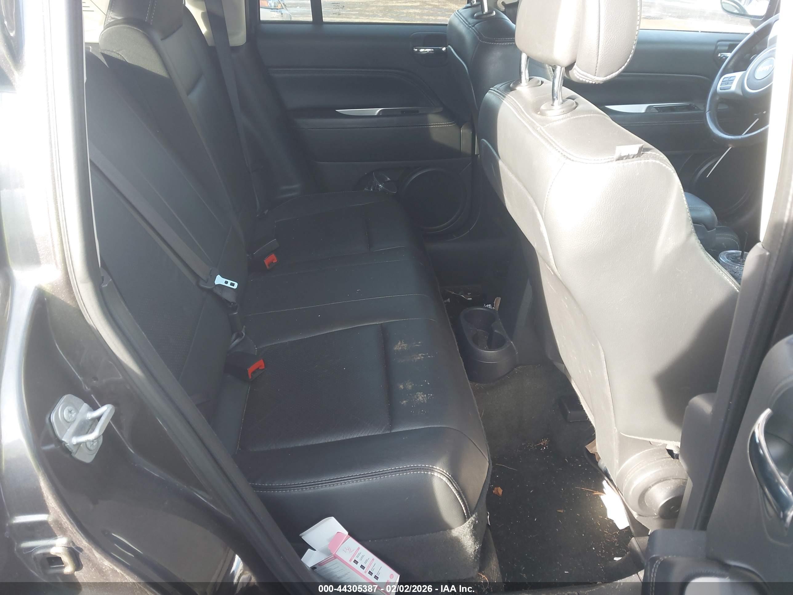 JEEP COMPASS image 8