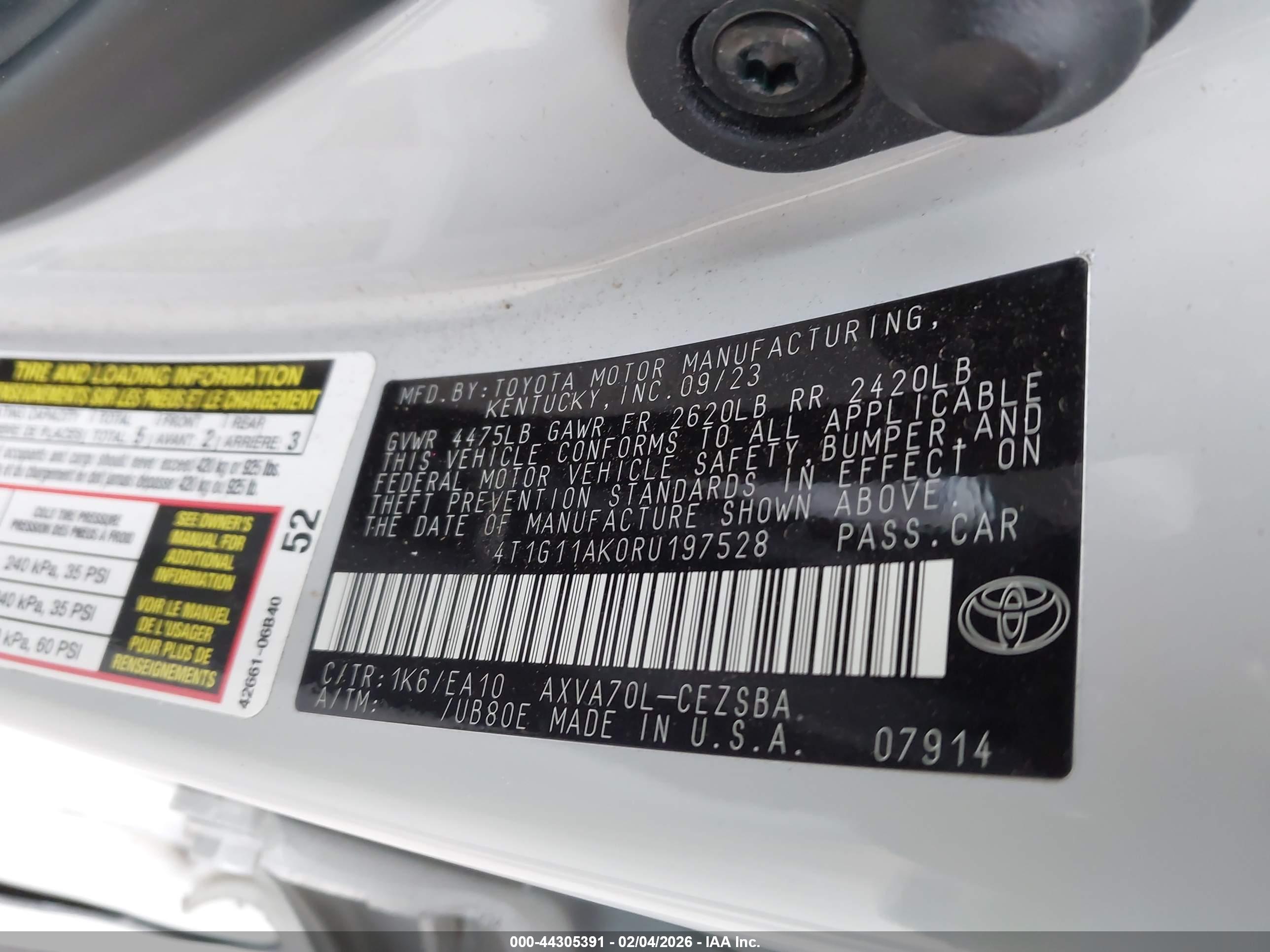 TOYOTA CAMRY image 9