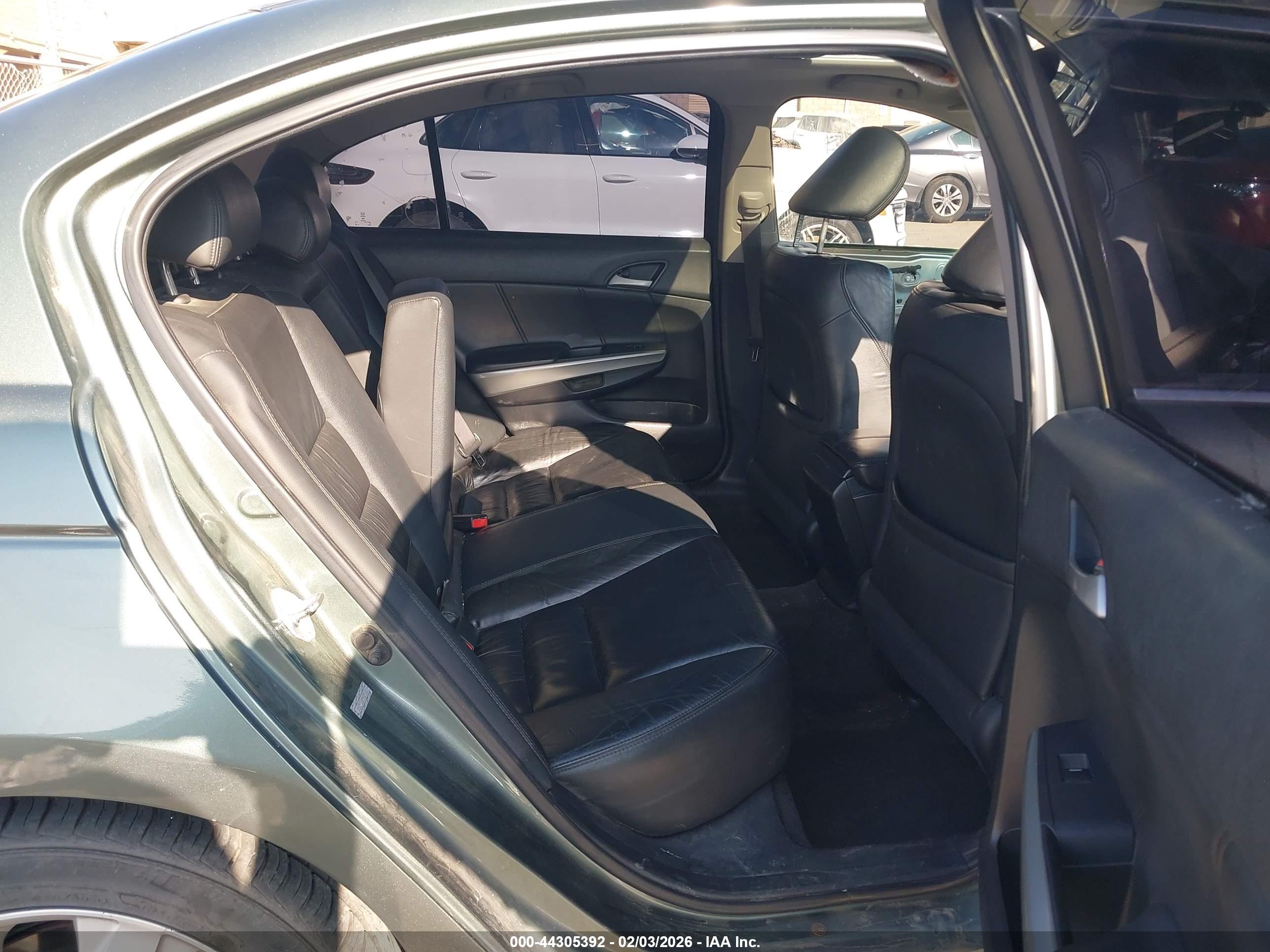 HONDA ACCORD image 8