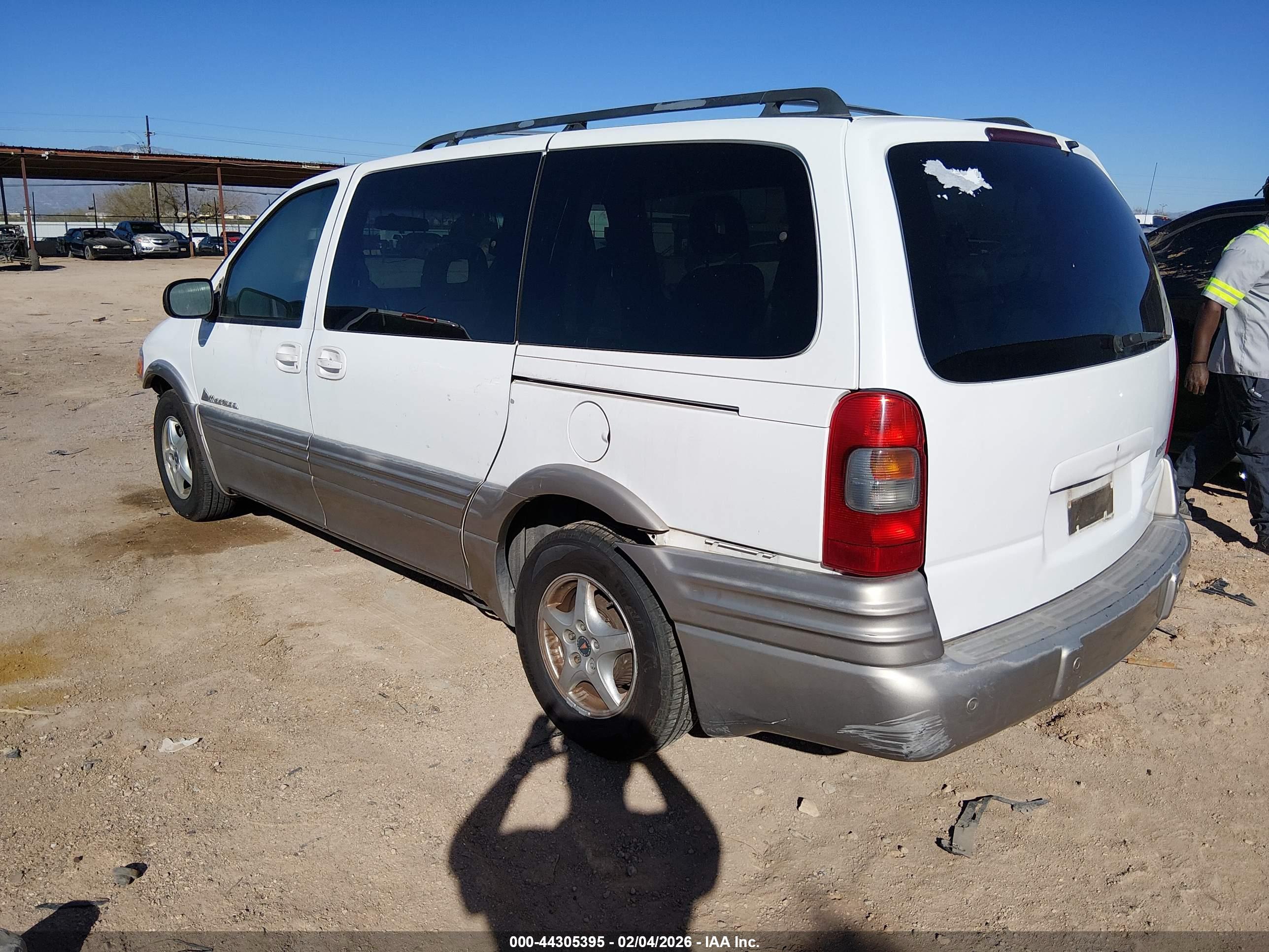 PONTIAC MONTANA image 3