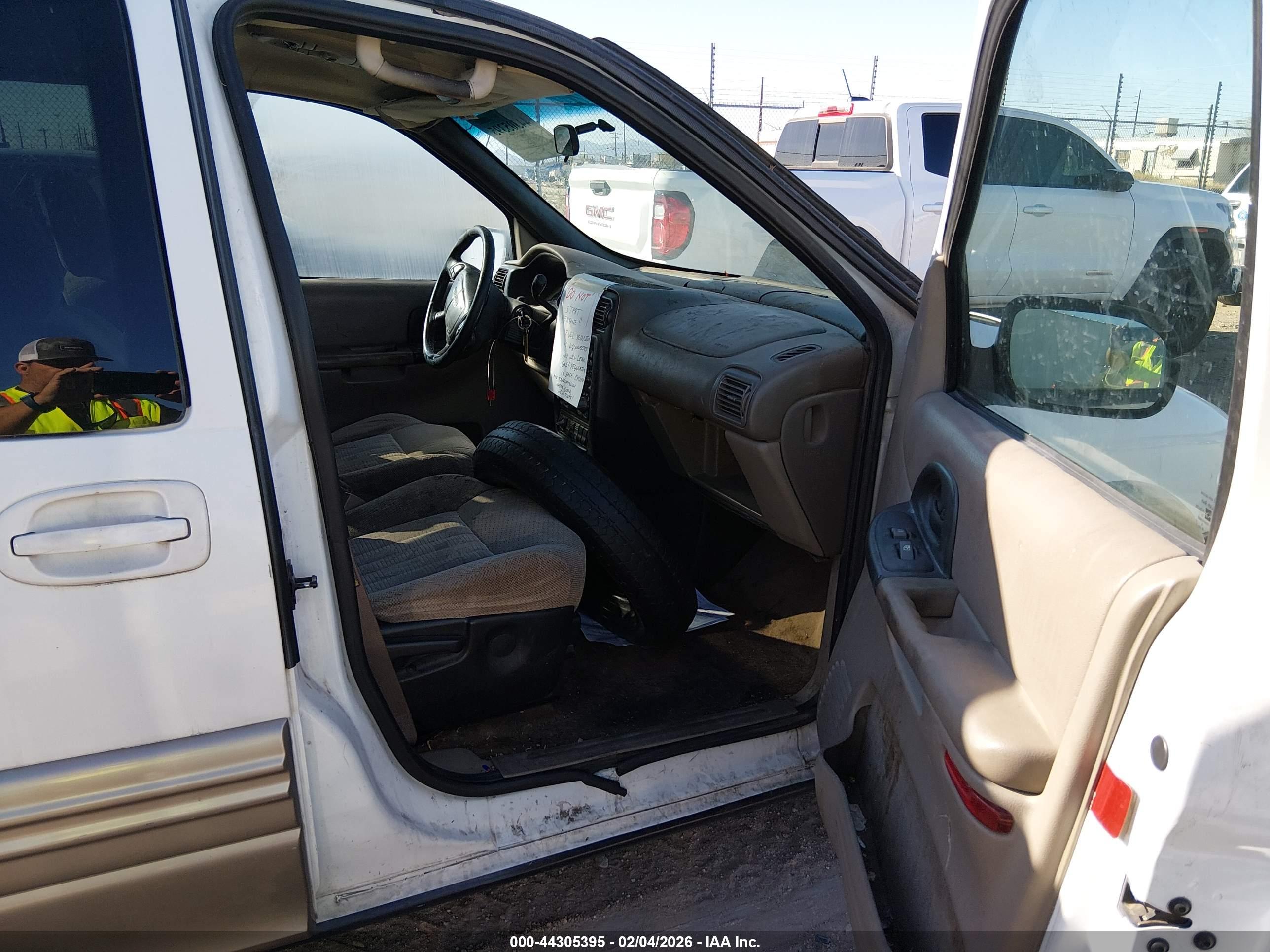PONTIAC MONTANA image 5