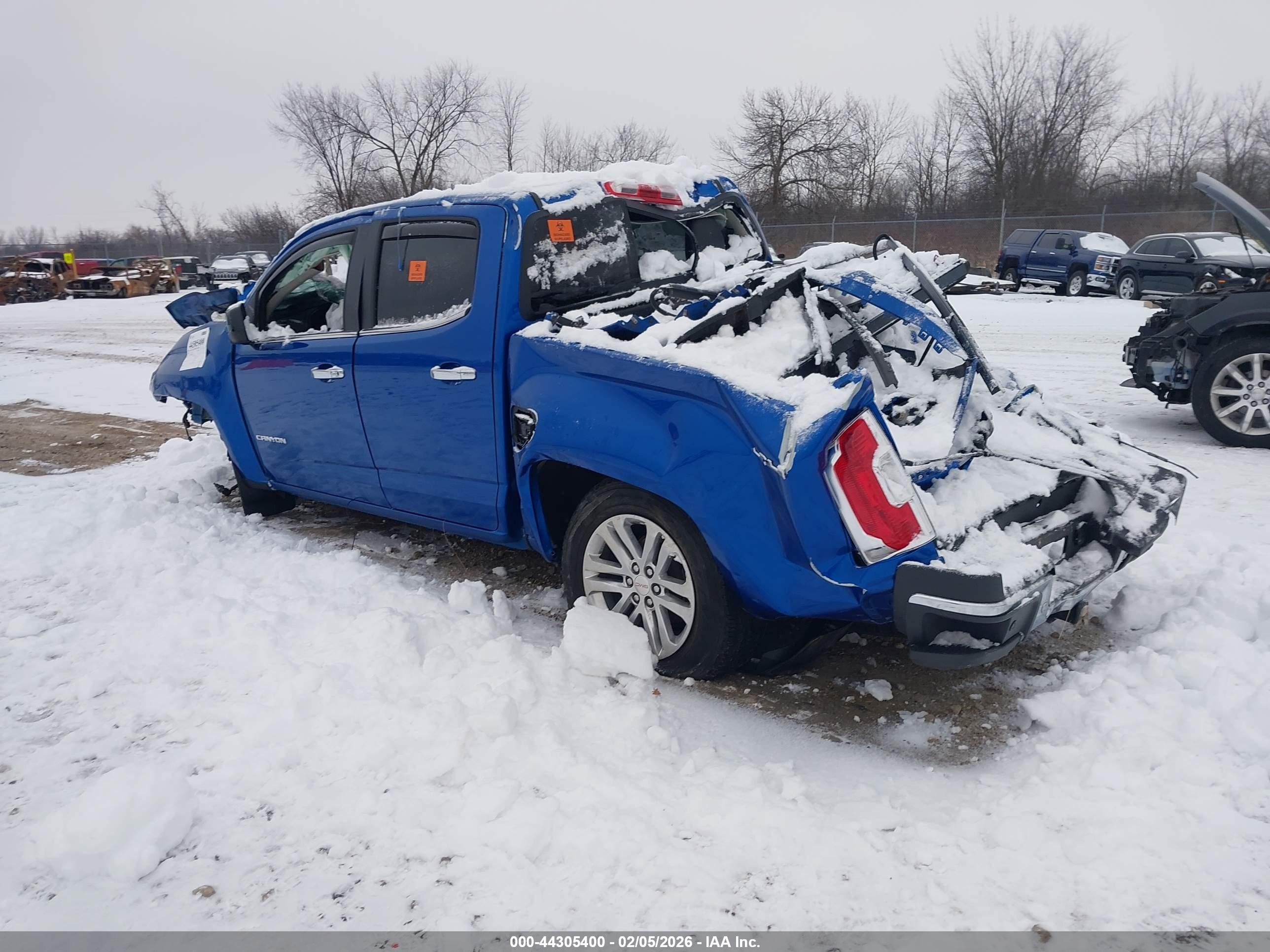 GMC CANYON image 3
