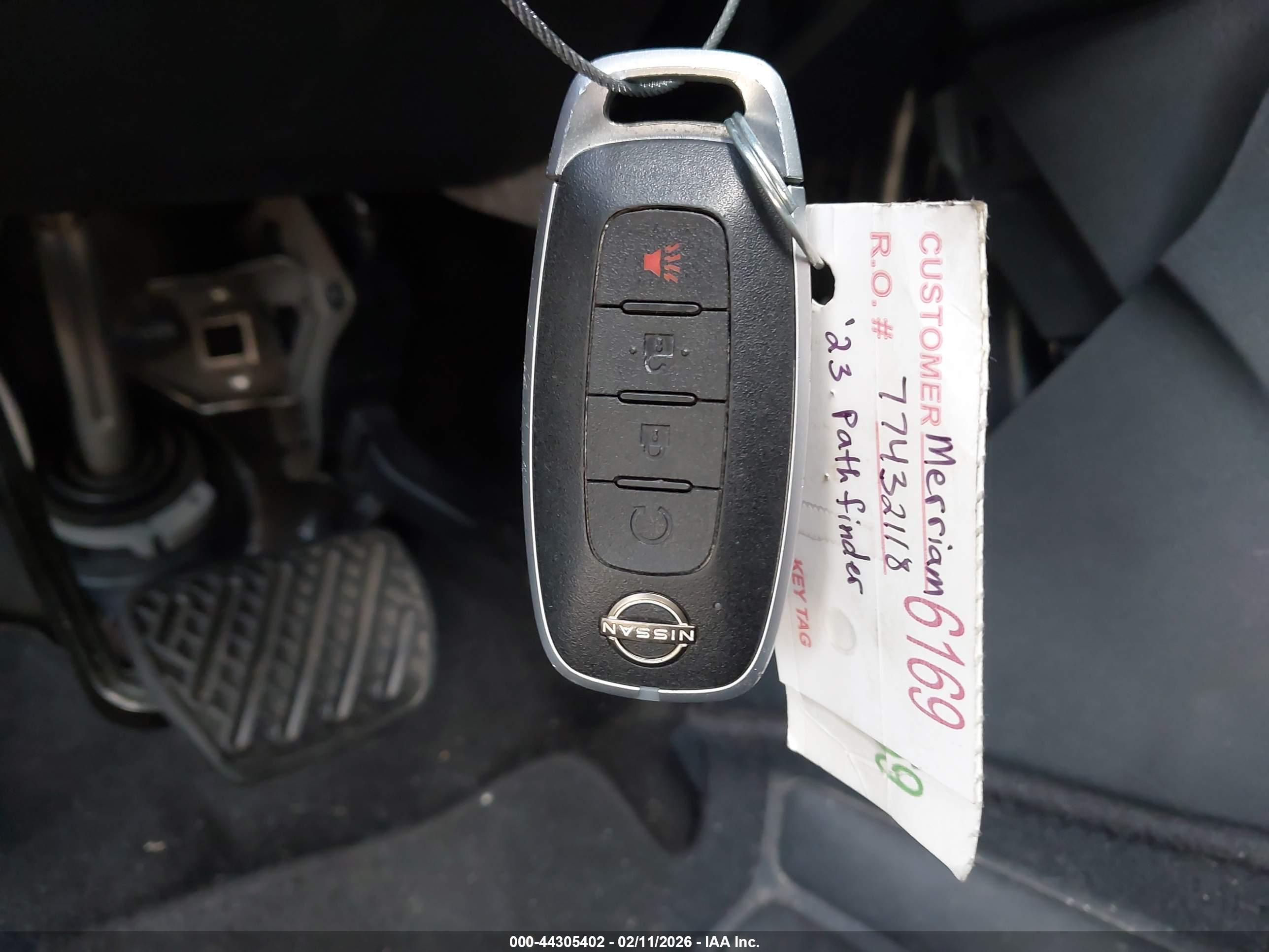 NISSAN PATHFINDER image 11