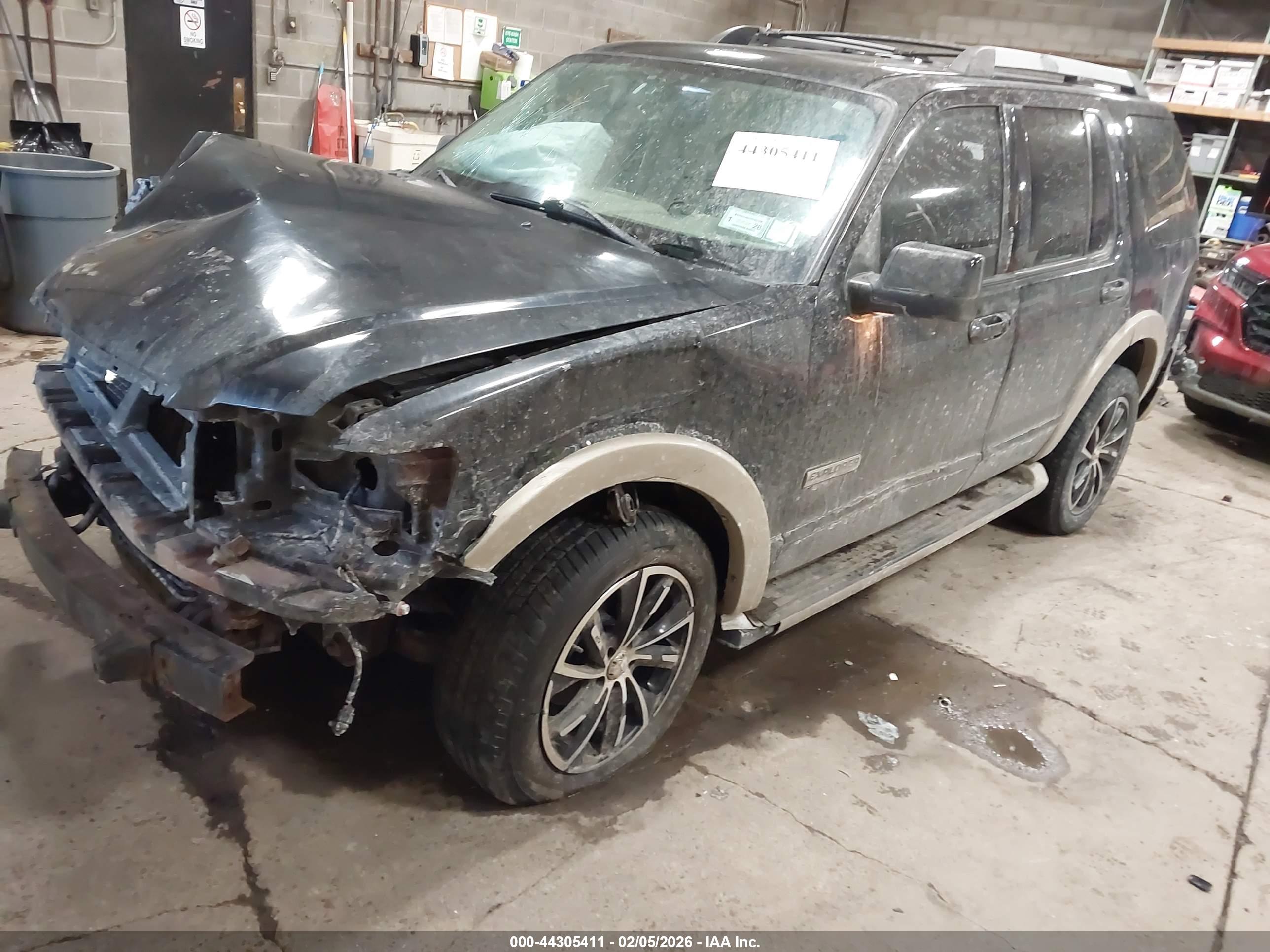 FORD EXPLORER image 2
