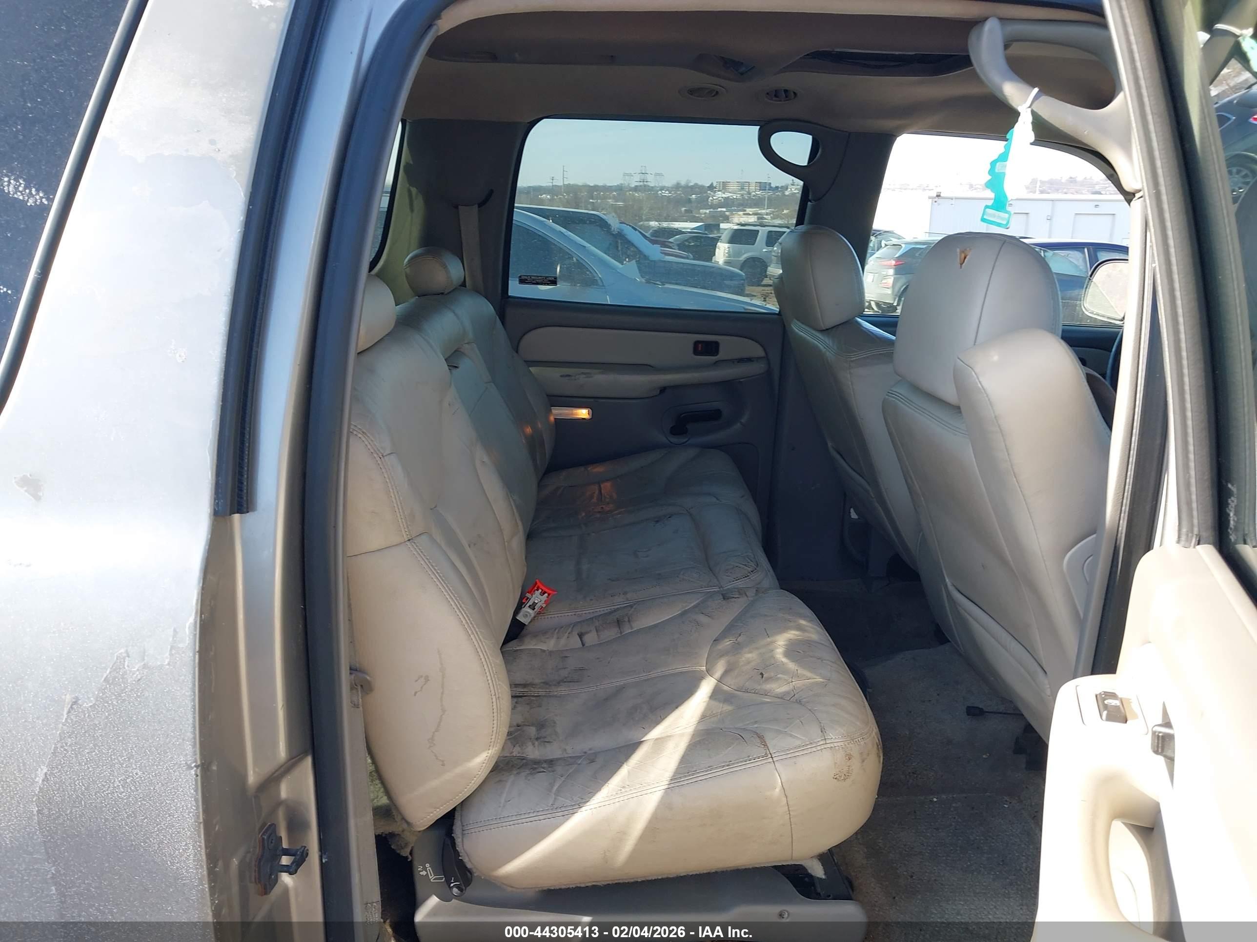 GMC YUKON image 8