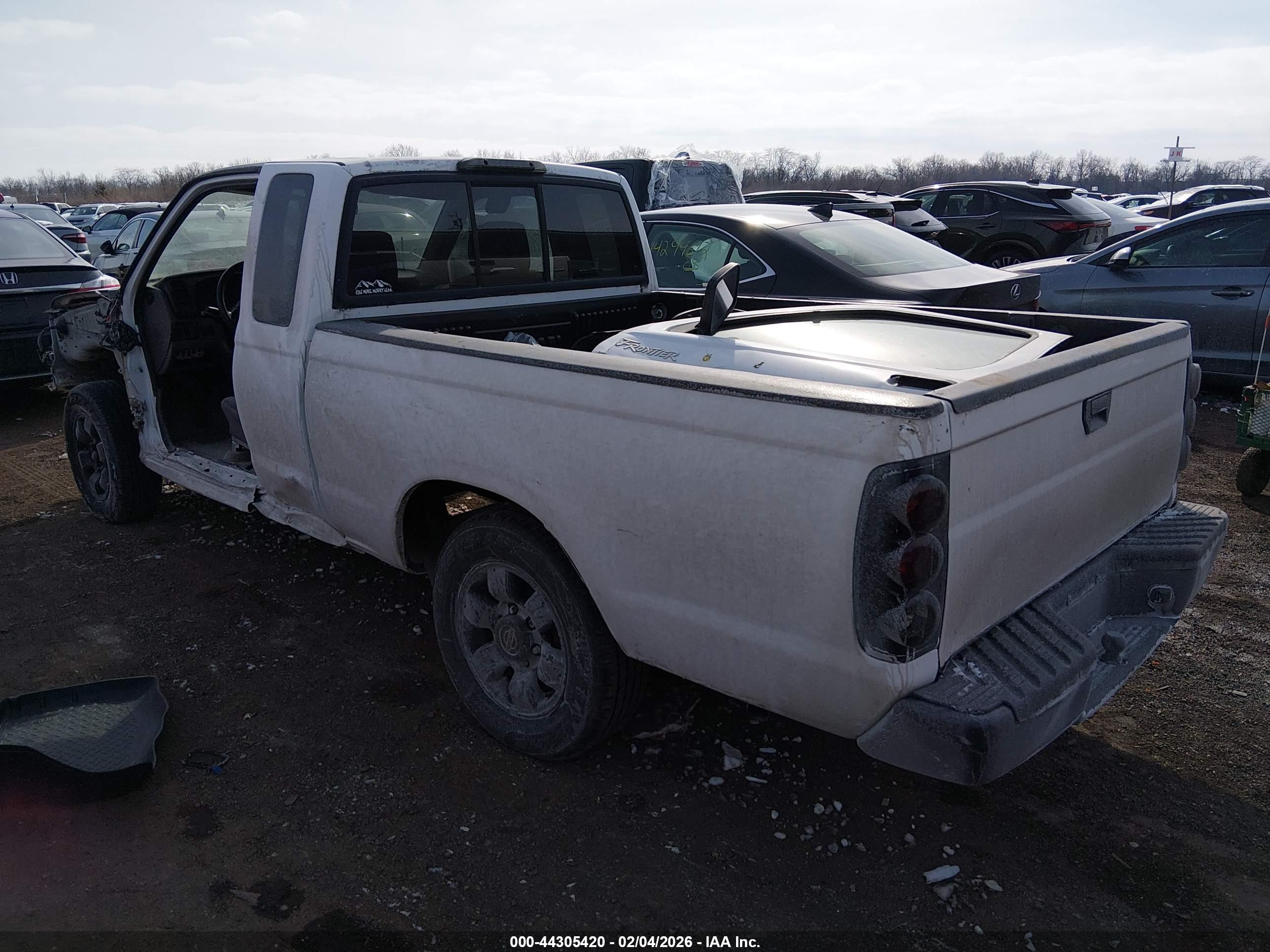 NISSAN FRONTIER image 3