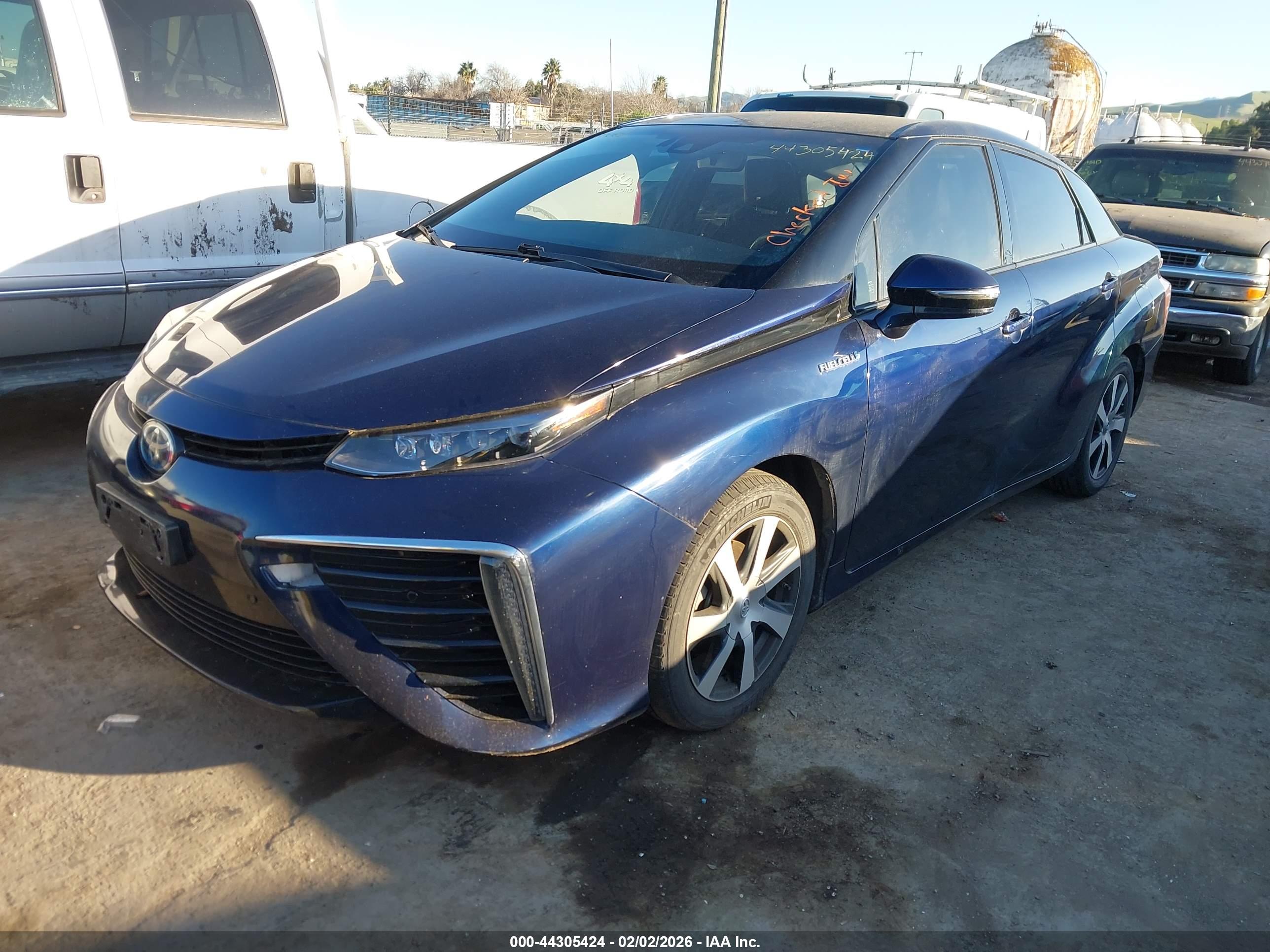 TOYOTA MIRAI image 2