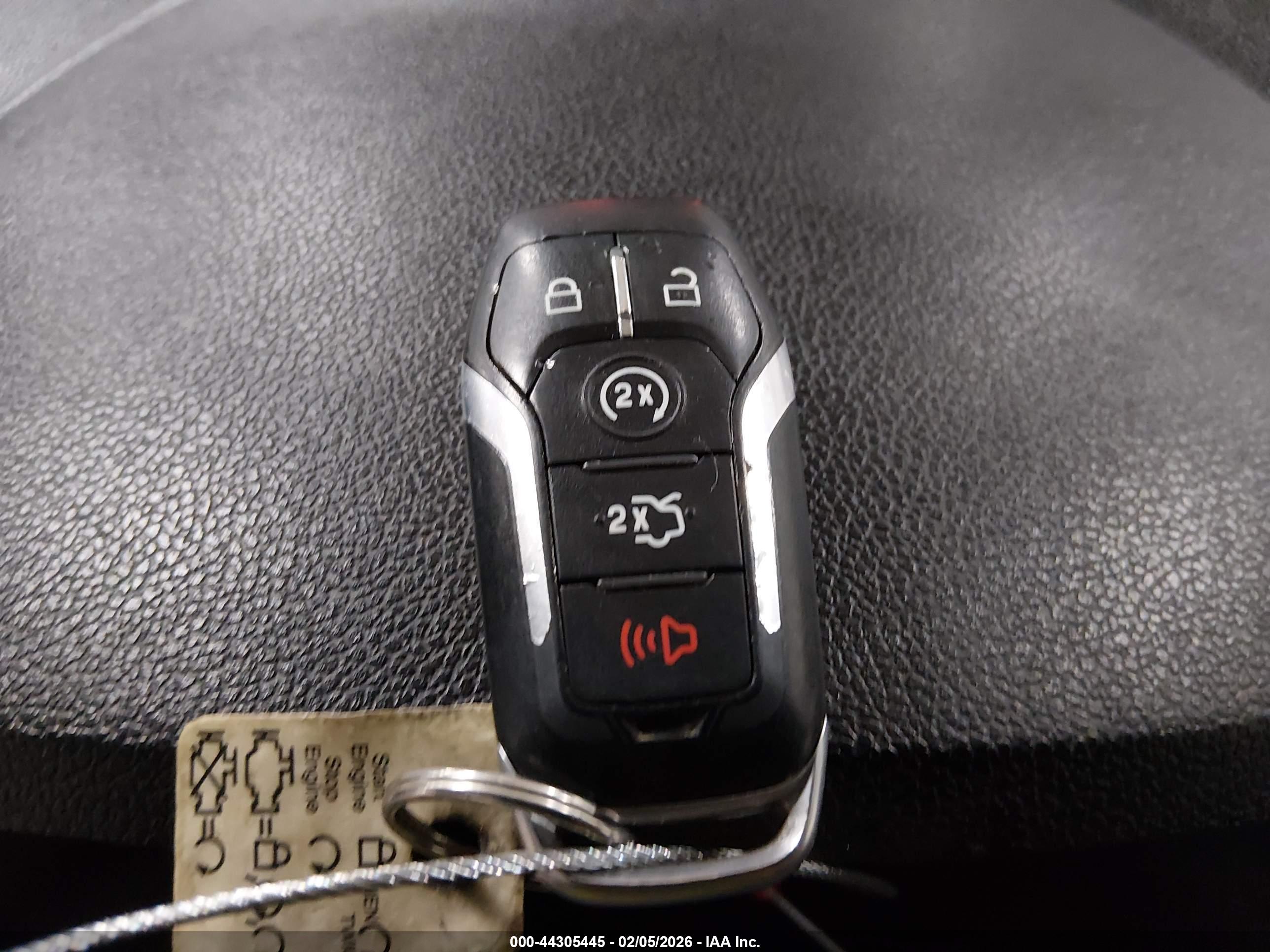 FORD EXPLORER image 11
