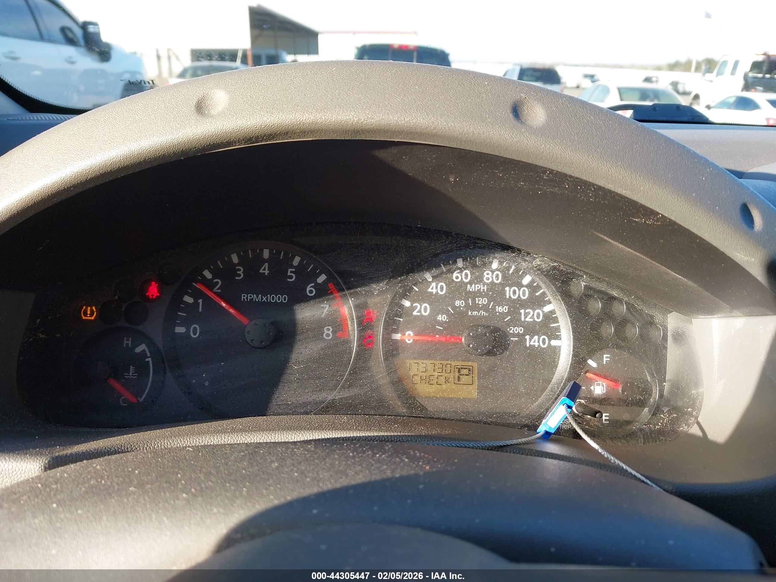 NISSAN FRONTIER image 7