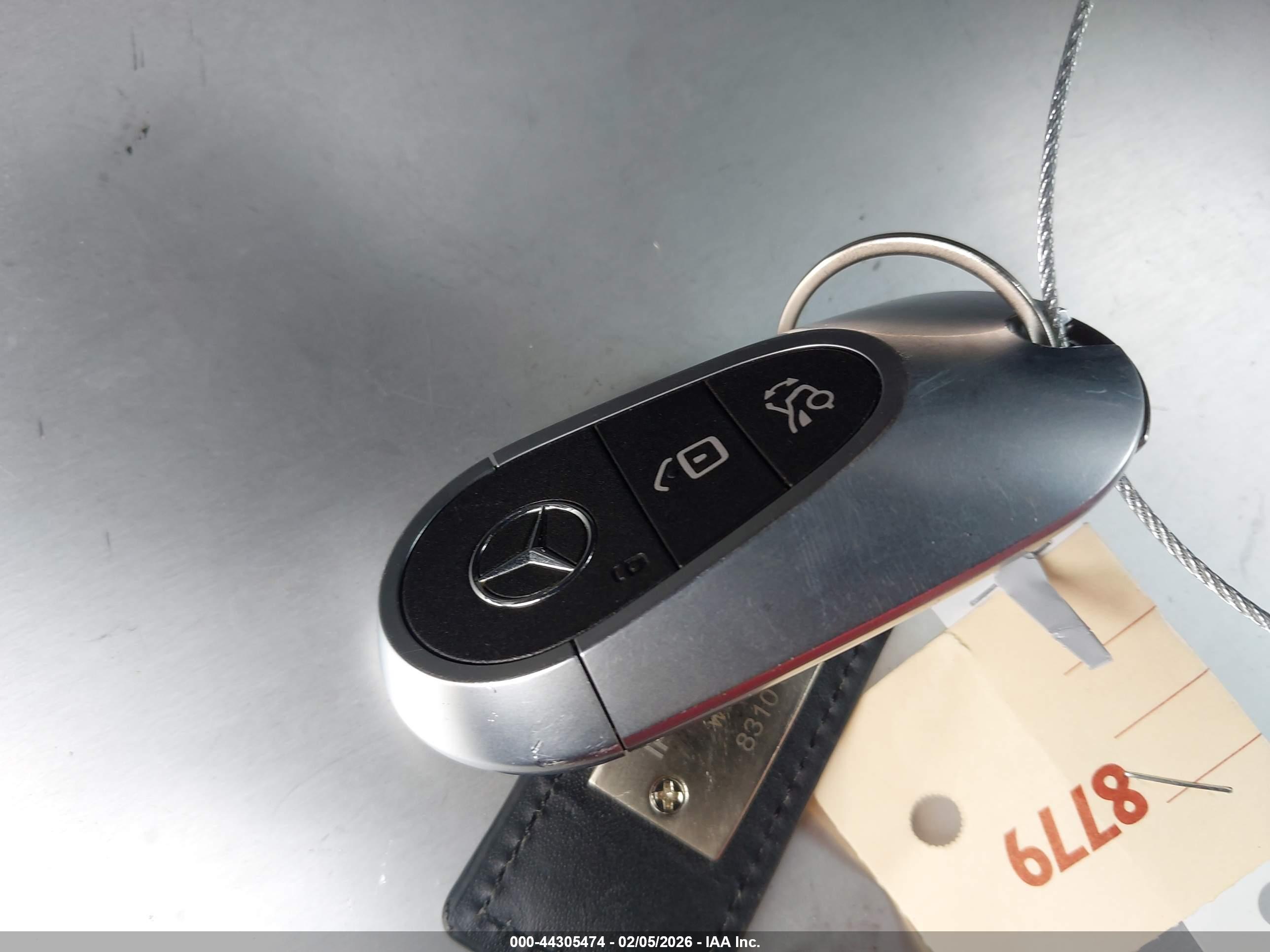 MERCEDES-BENZ C image 11