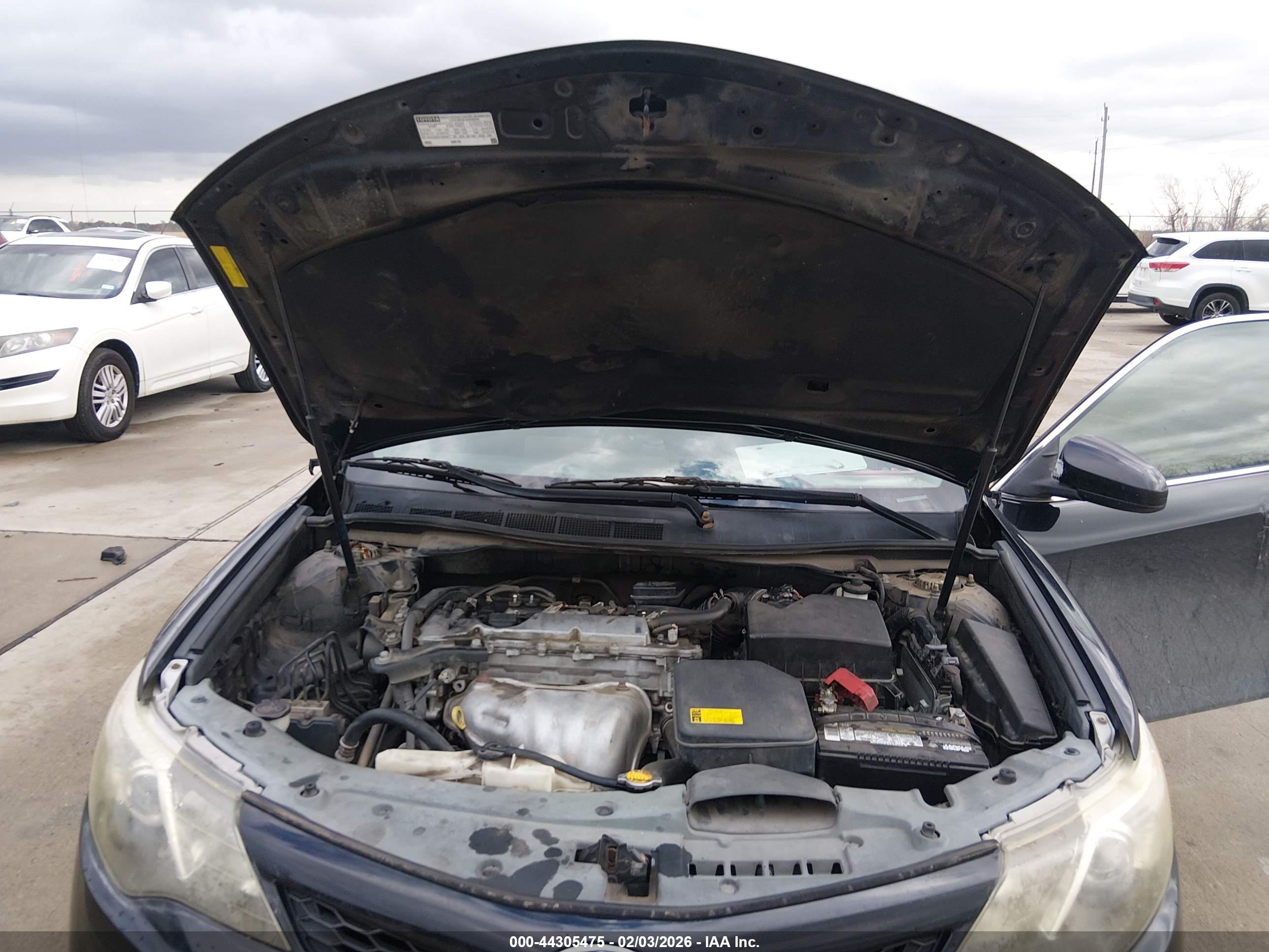 TOYOTA CAMRY image 10