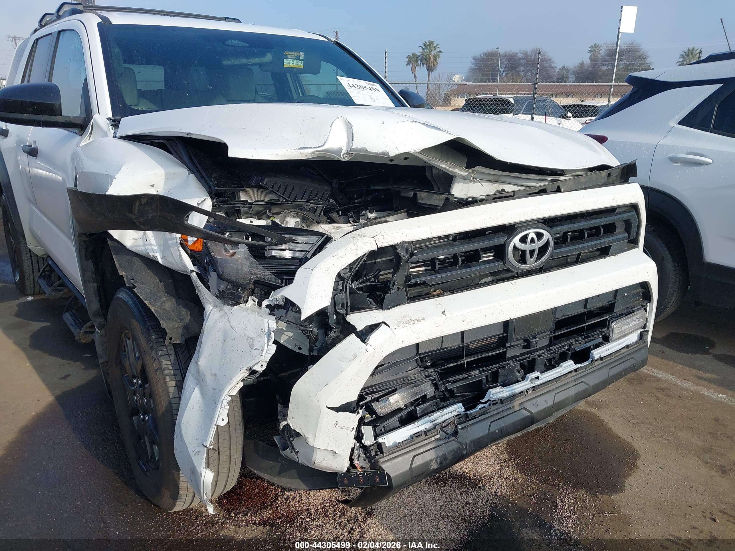 TOYOTA 4RUNNER image 6