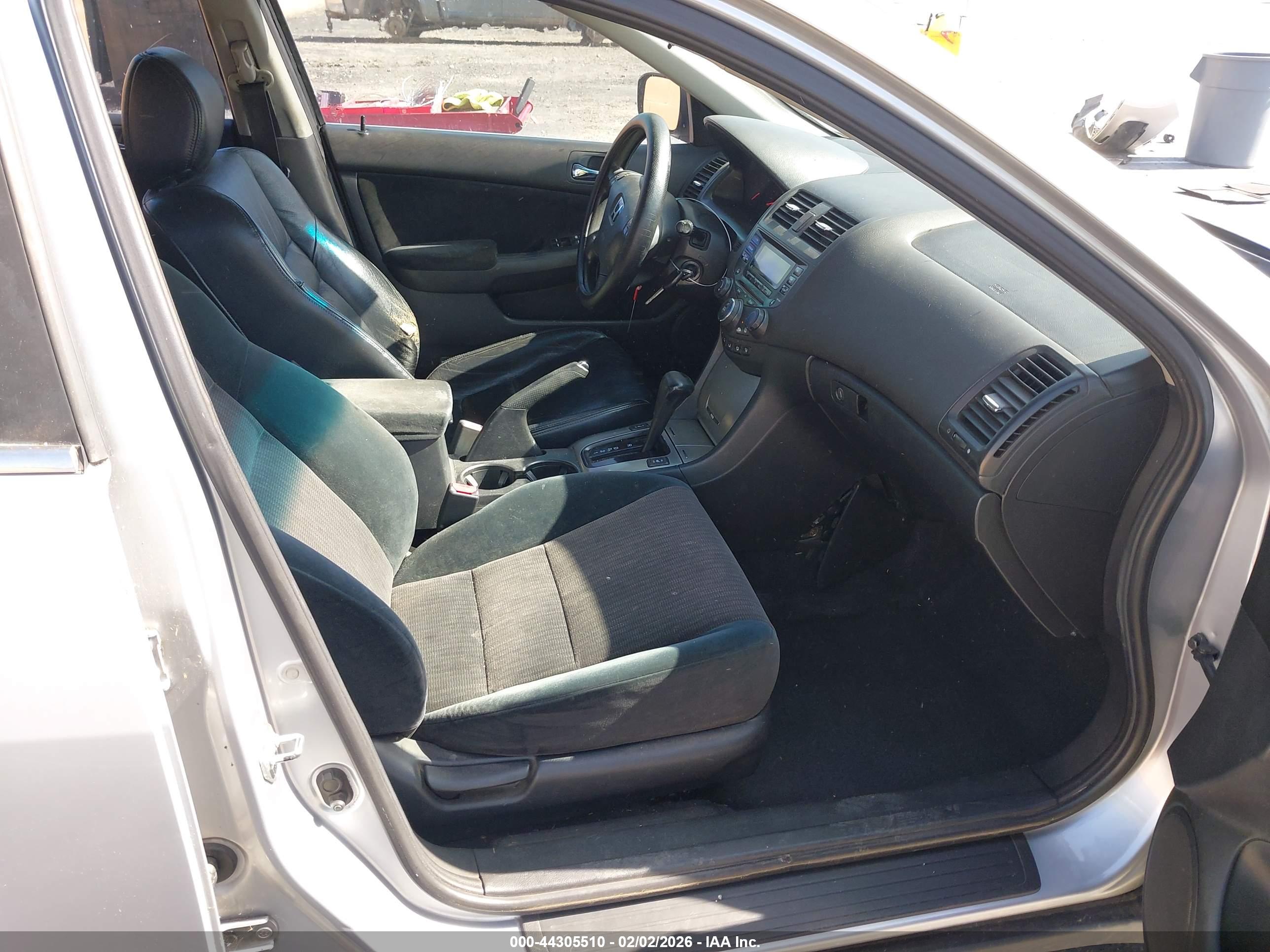 HONDA ACCORD image 5