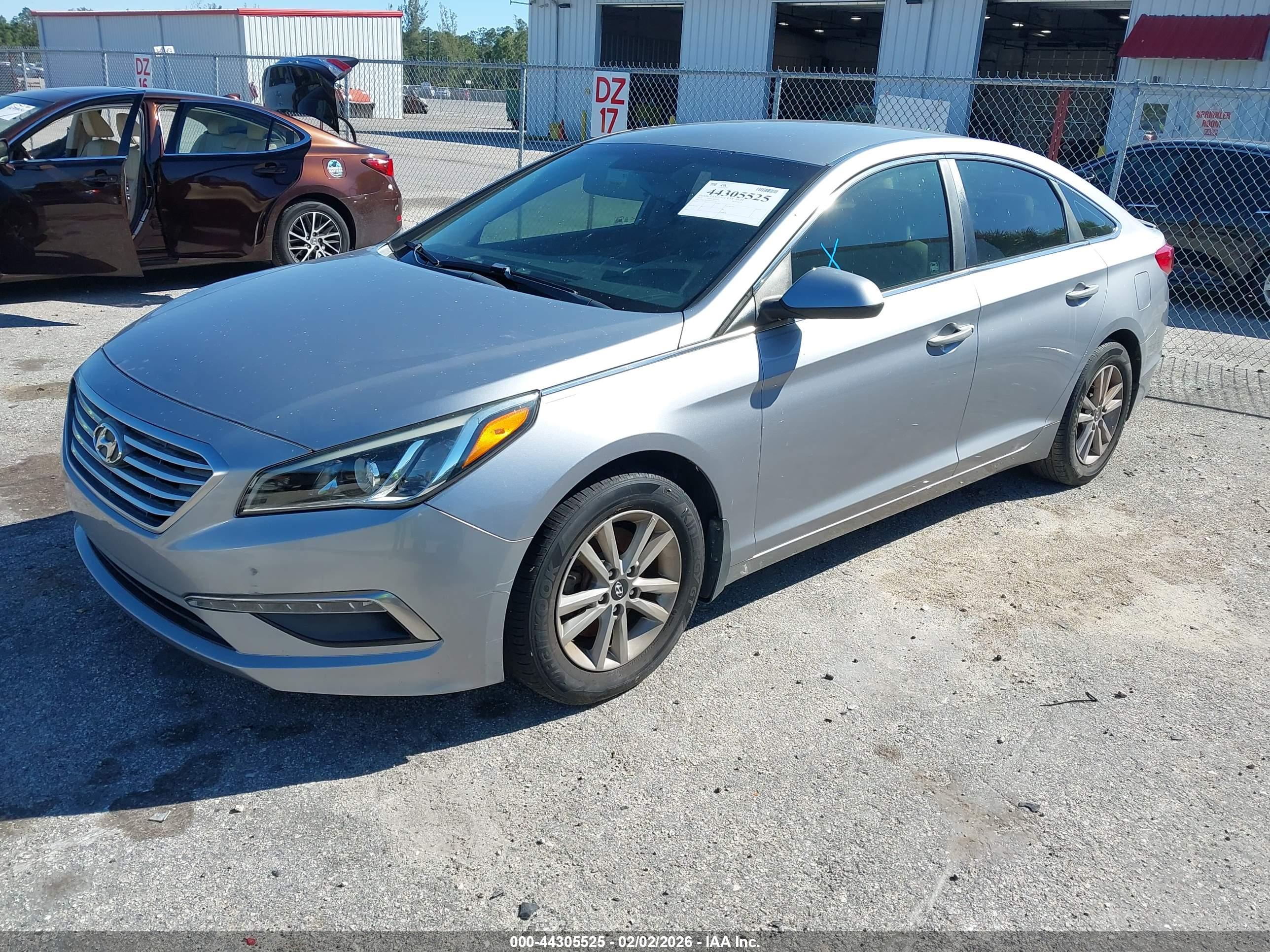HYUNDAI SONATA image 2