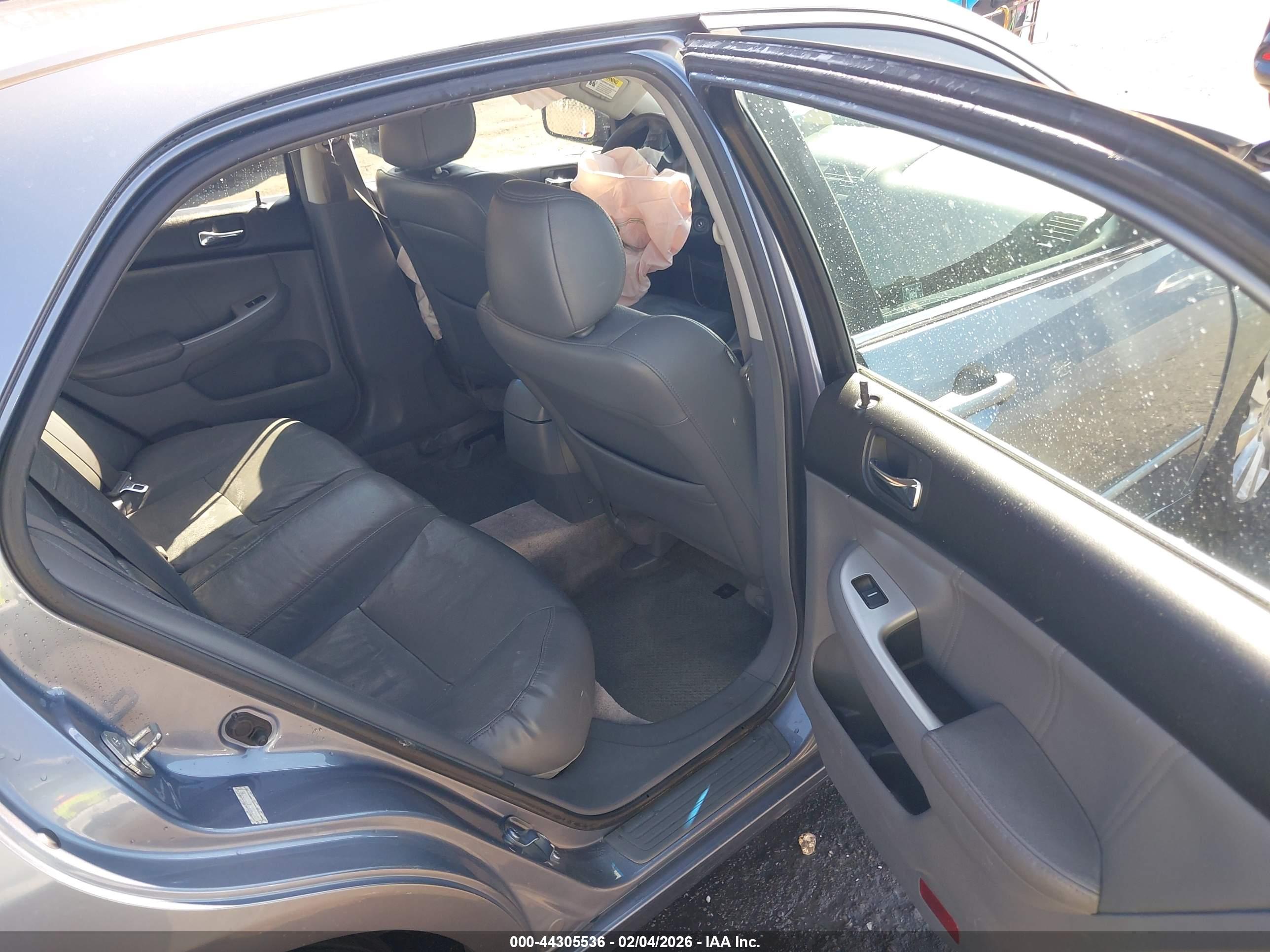 HONDA ACCORD image 8