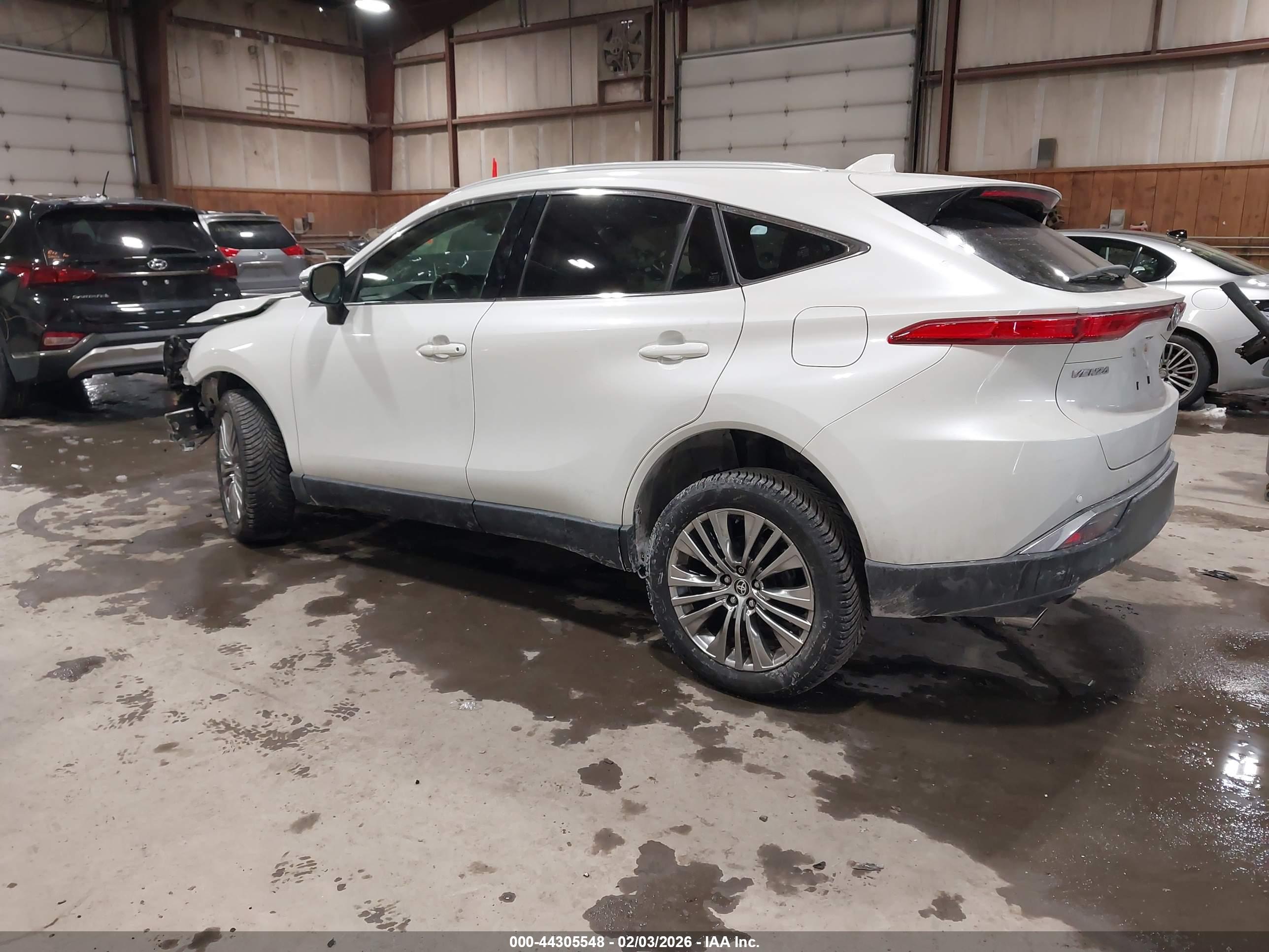 TOYOTA VENZA image 3