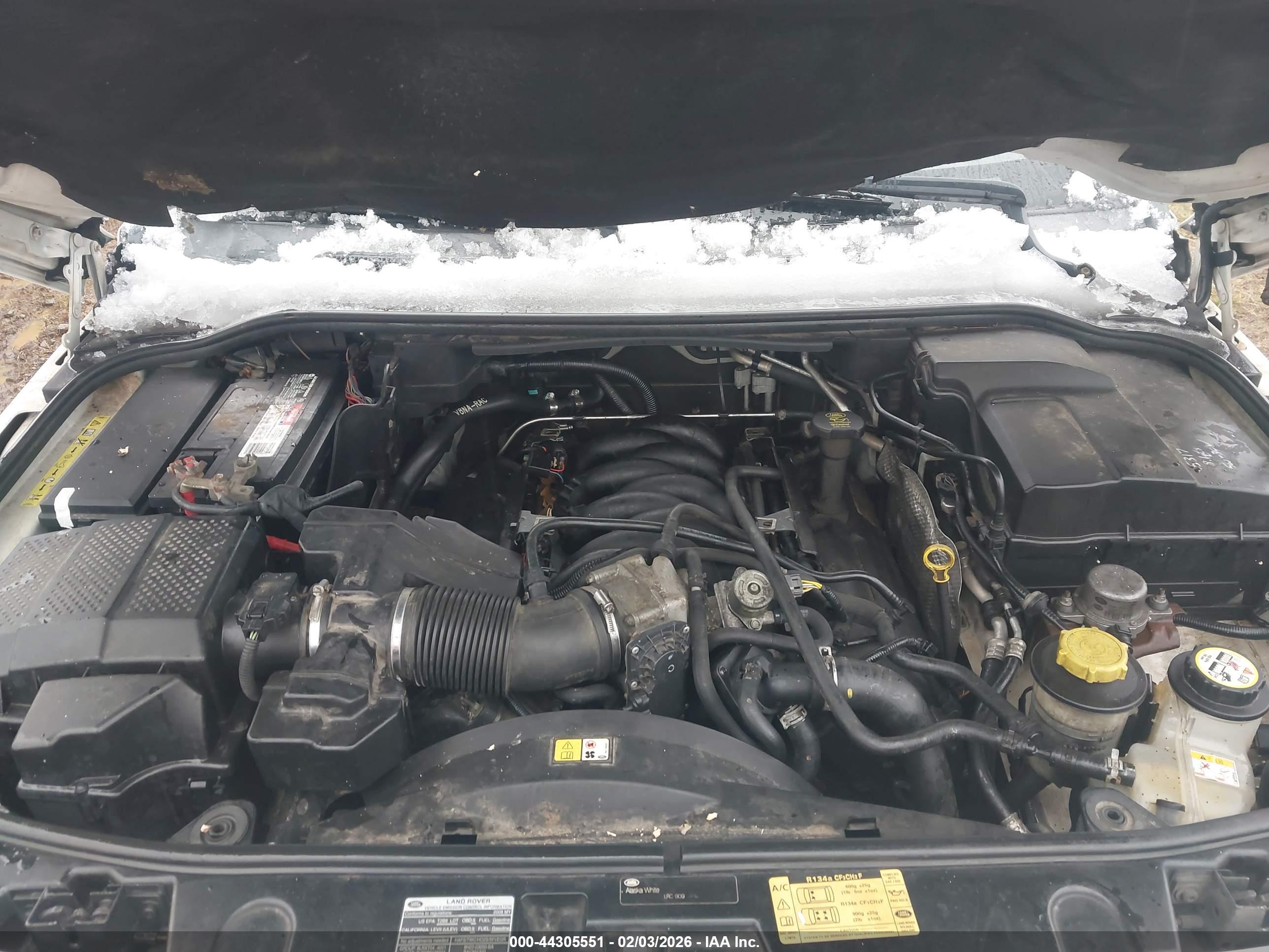 LAND ROVER image 10