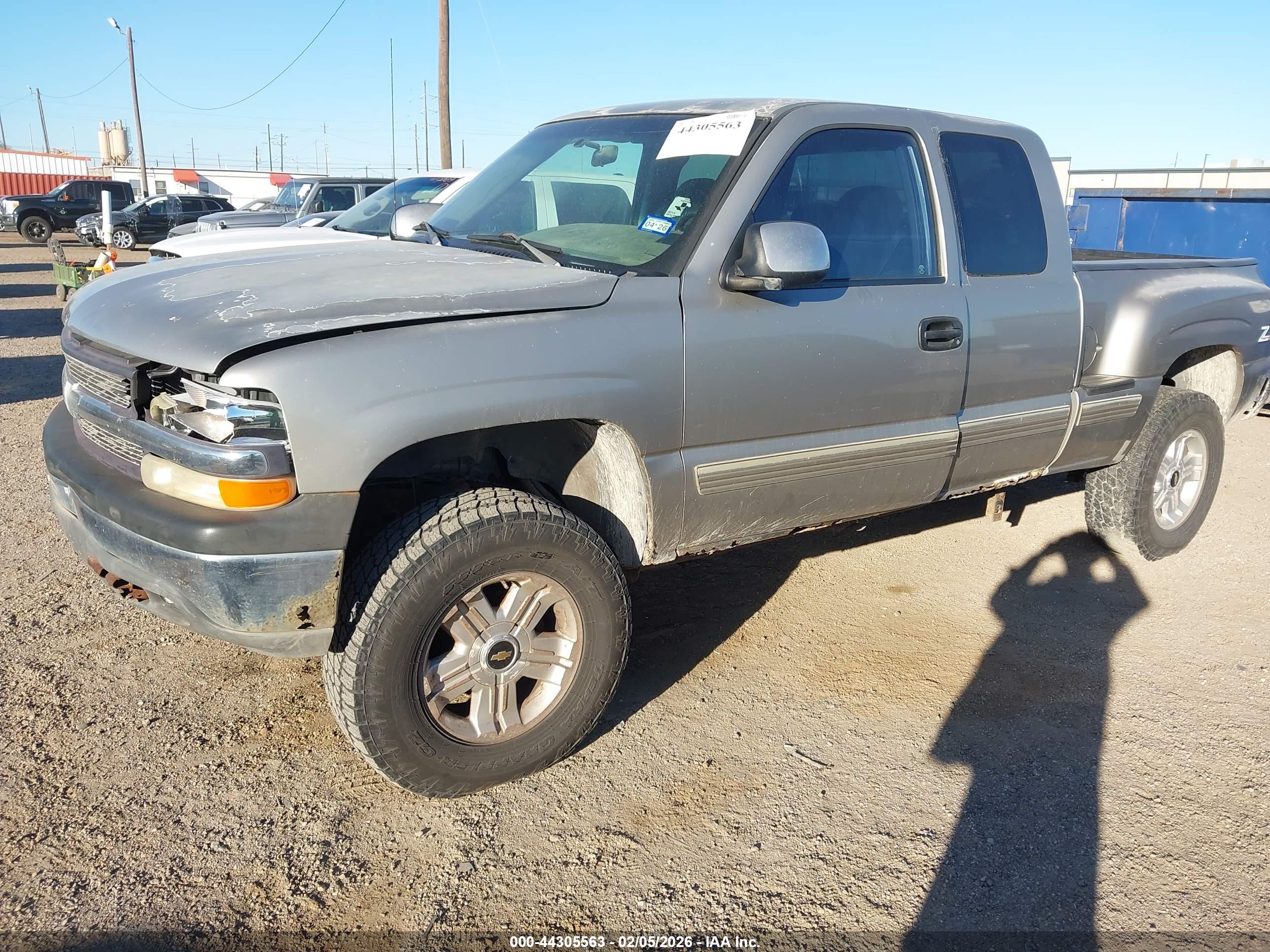CHEVROLET SILVERADO image 2