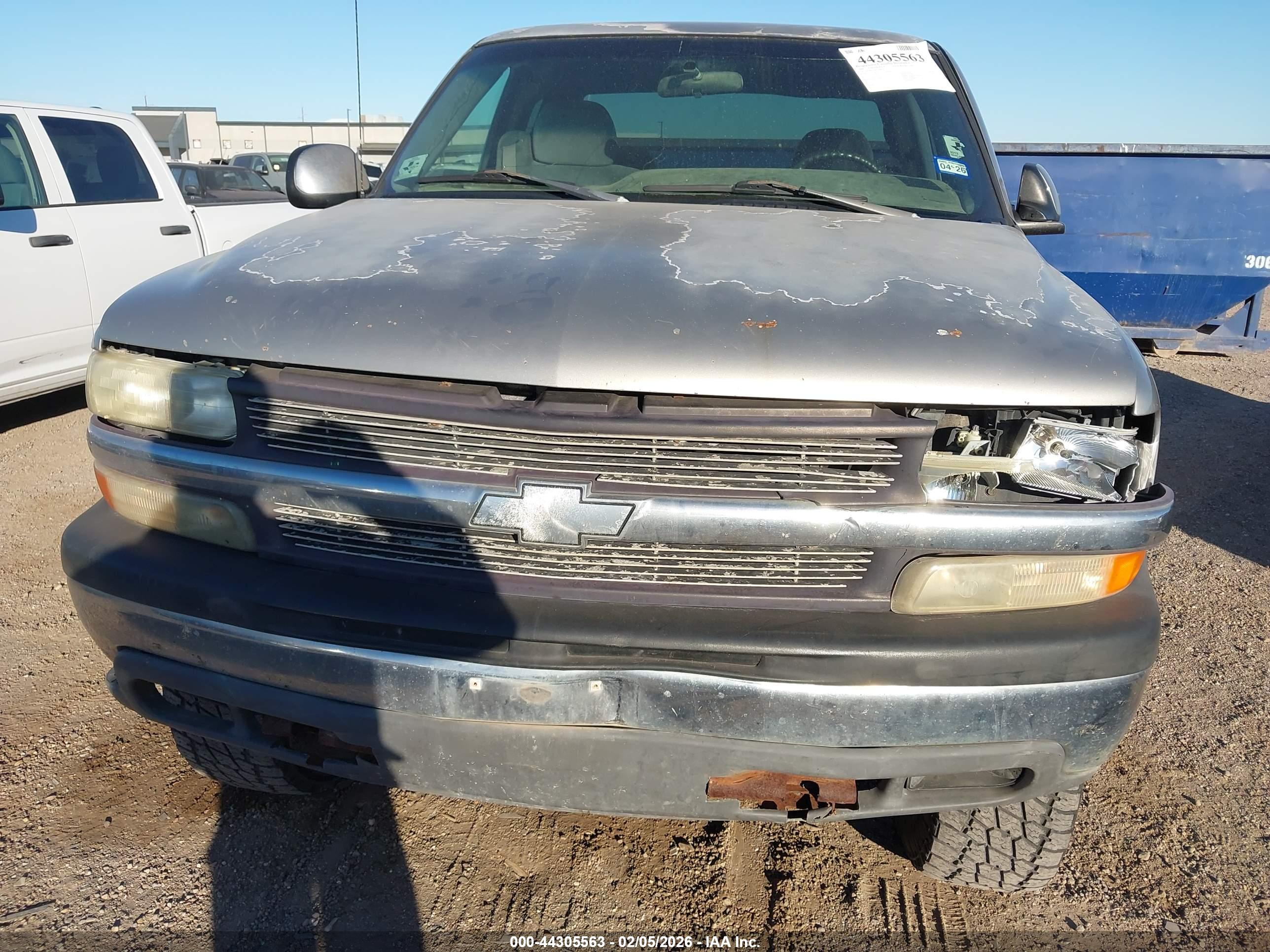 CHEVROLET SILVERADO image 6
