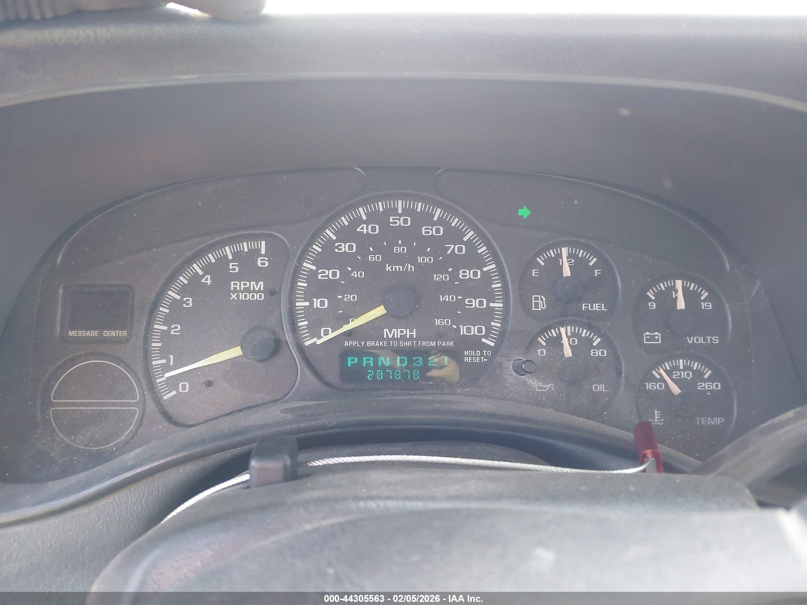CHEVROLET SILVERADO image 7