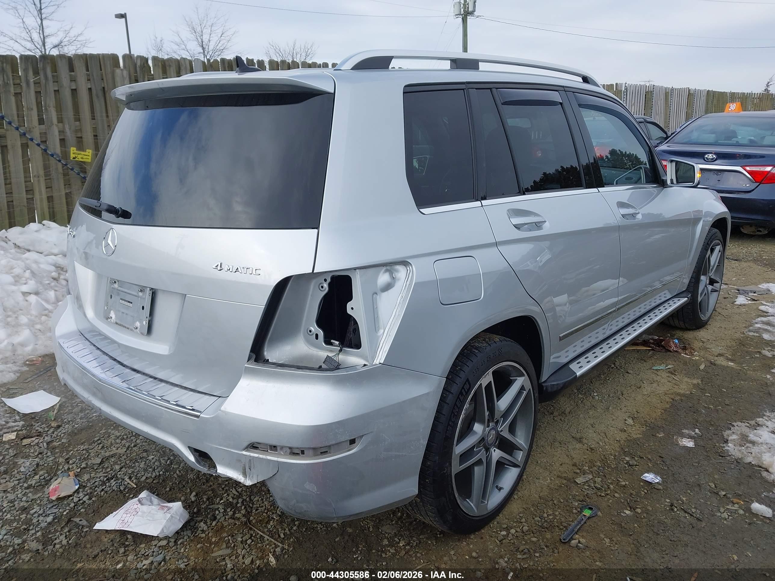 MERCEDES-BENZ GLK image 4