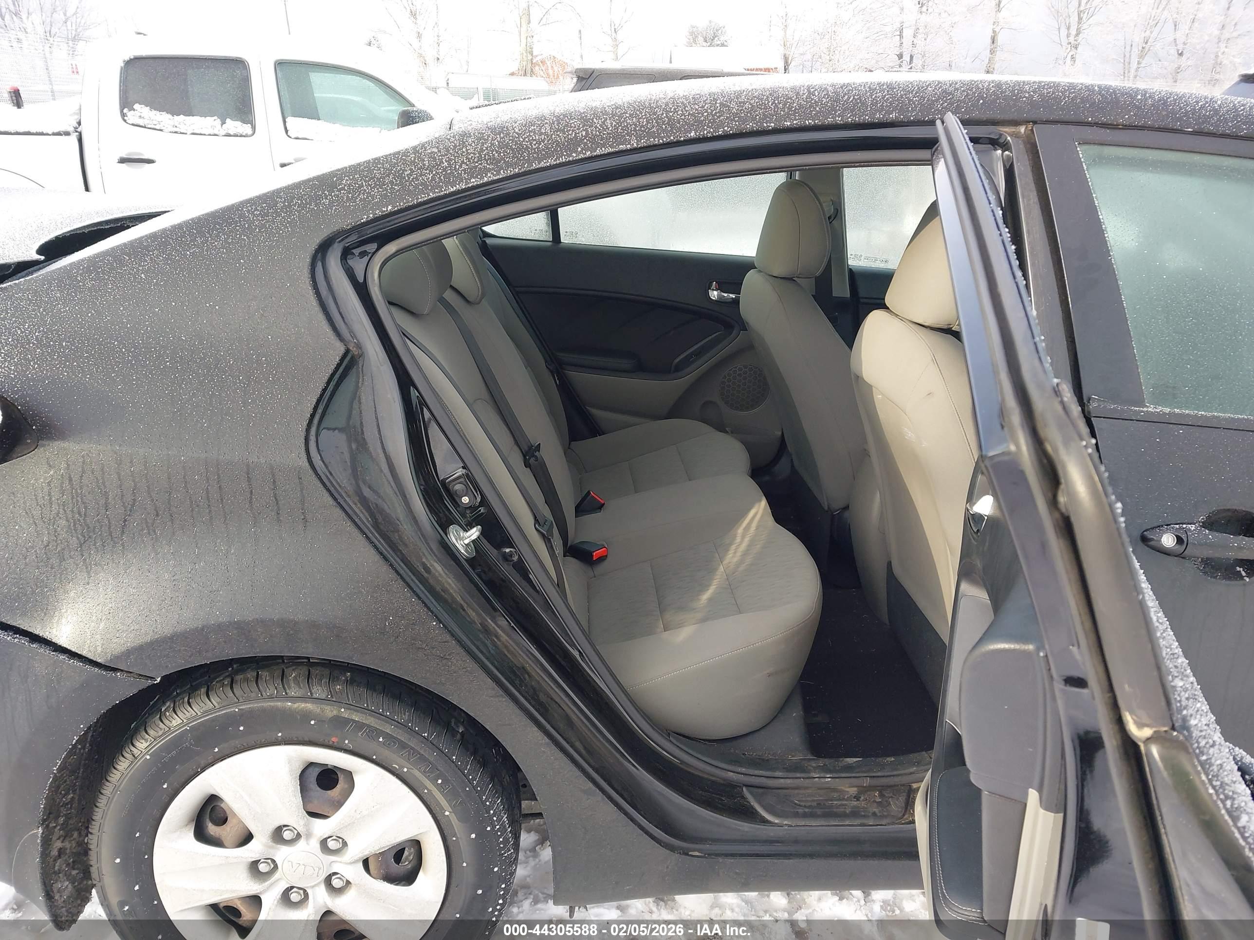KIA FORTE image 8