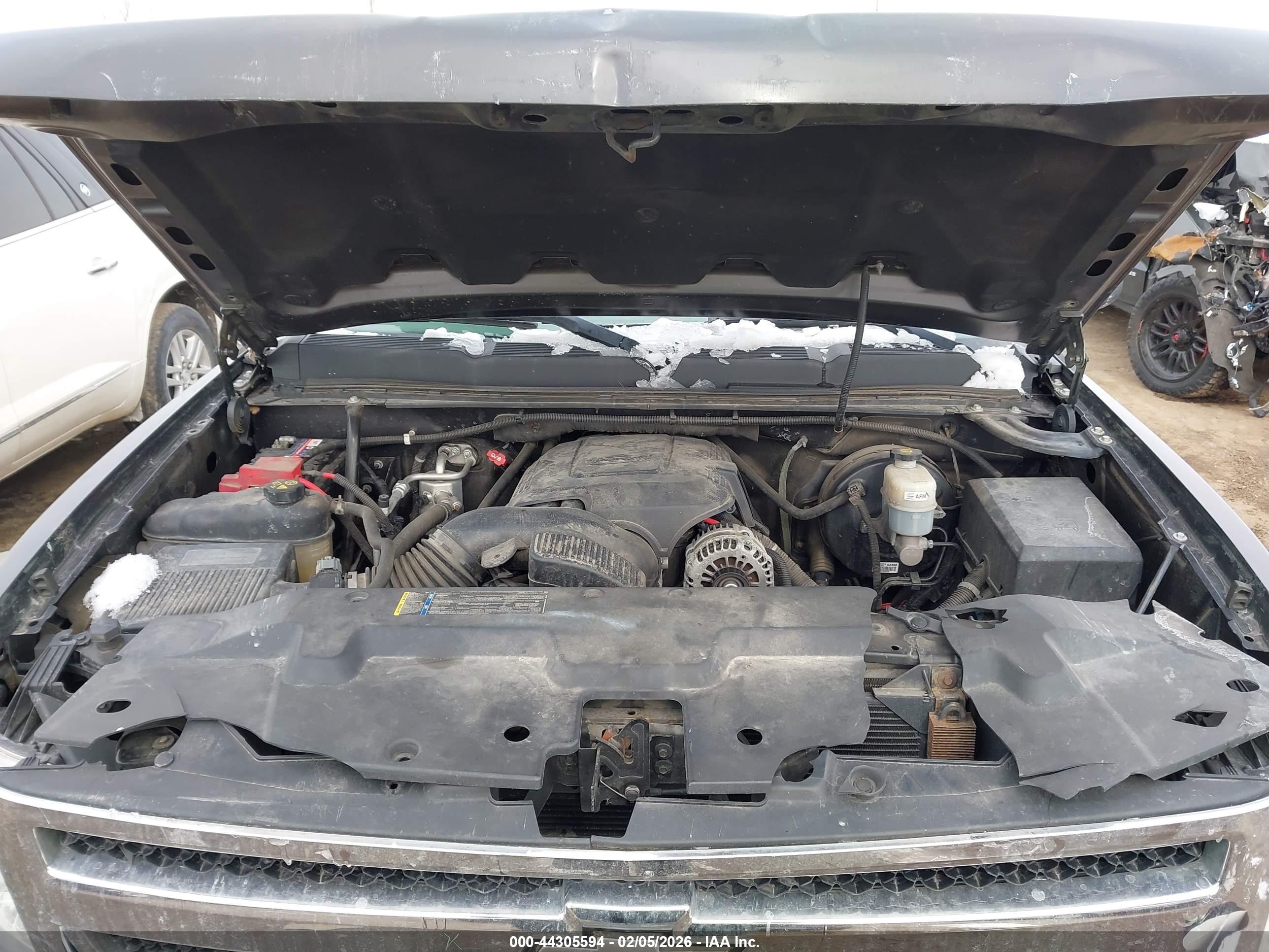 CHEVROLET SILVERADO image 10